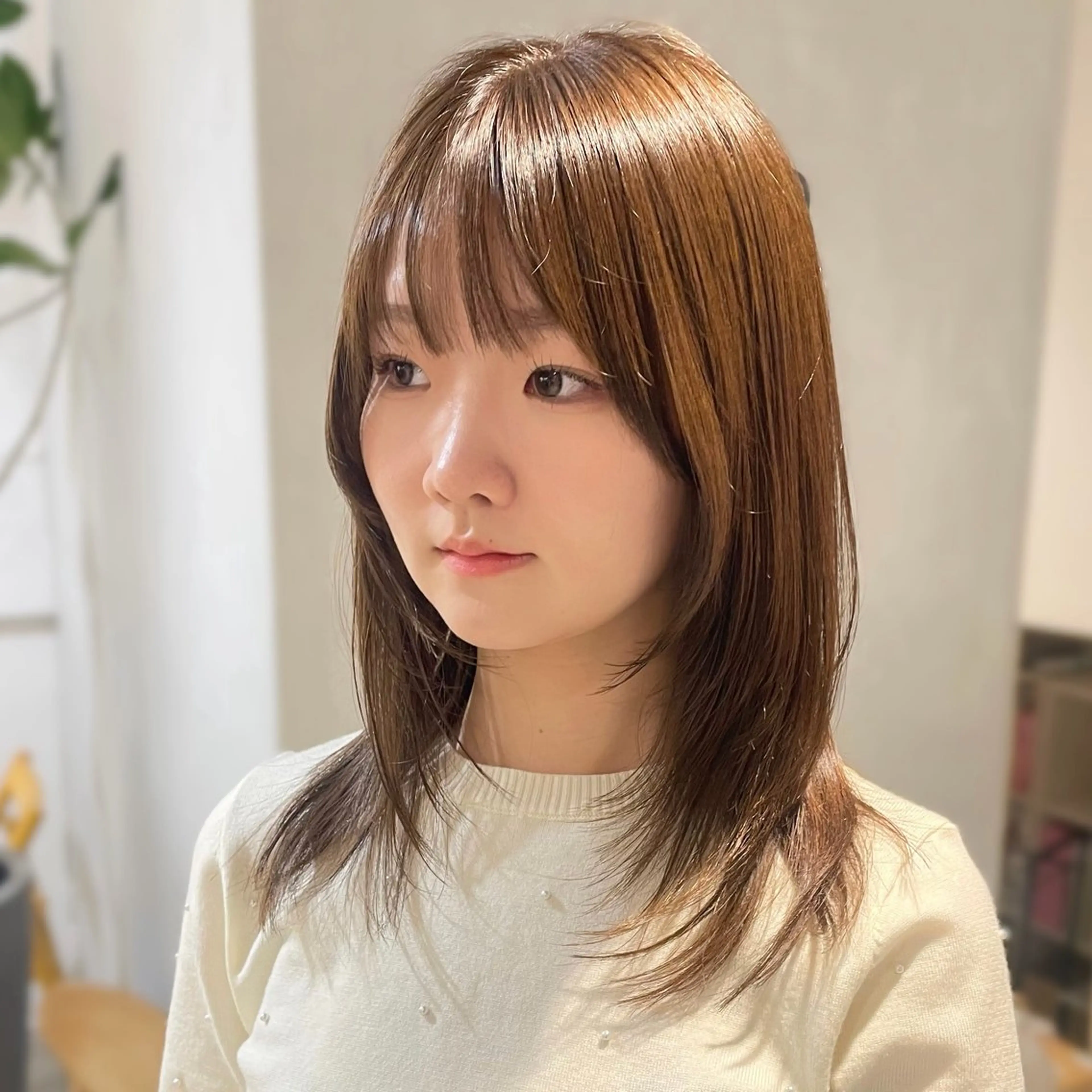 ミディアム カラー SAKI 新宿のヘアスタイル