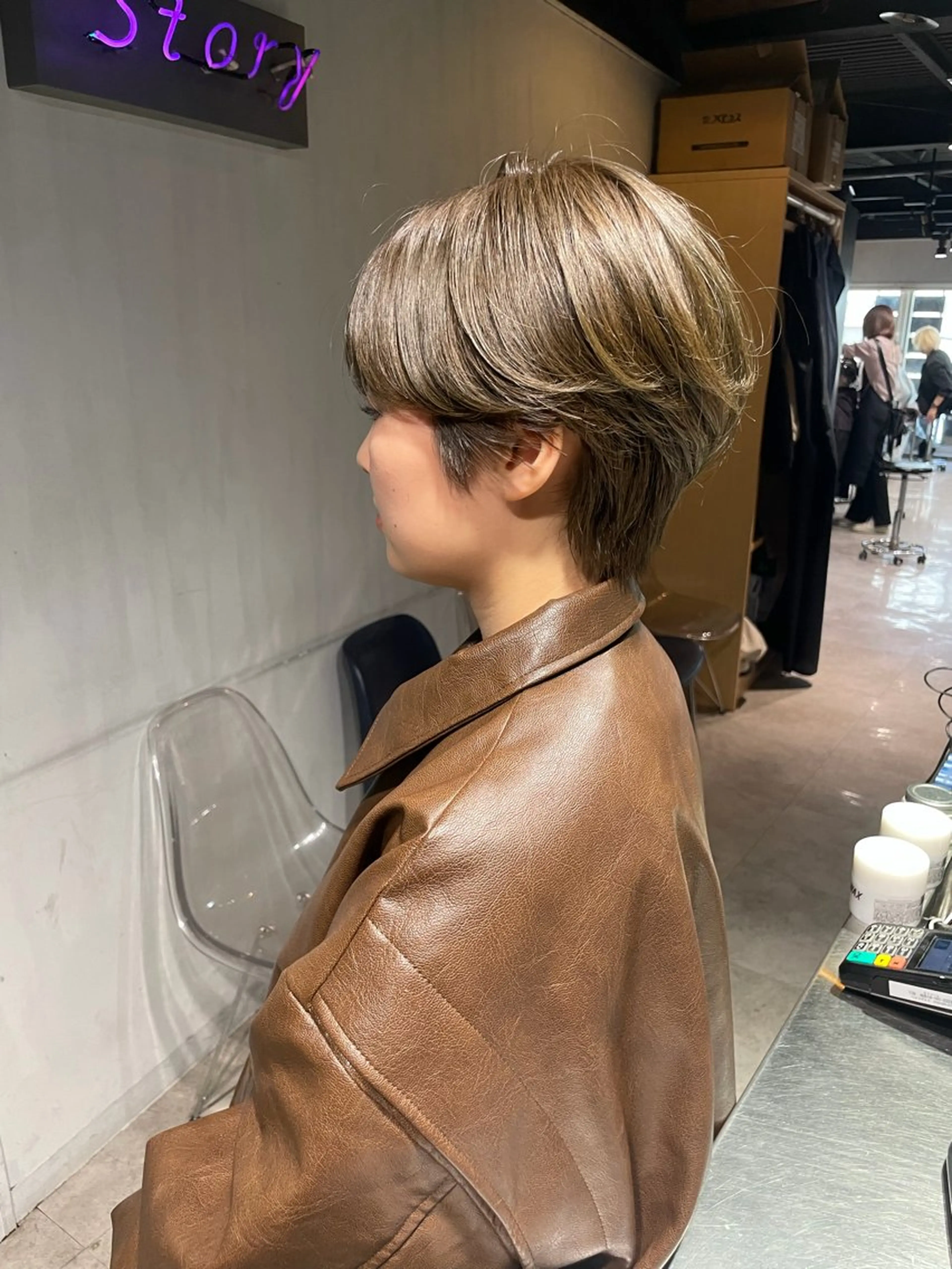 ショート カラー カット ヘアカラー トリートメント ヘッドスパ 🦋ハイトーンボブ ショート🦋トシキのヘアスタイル