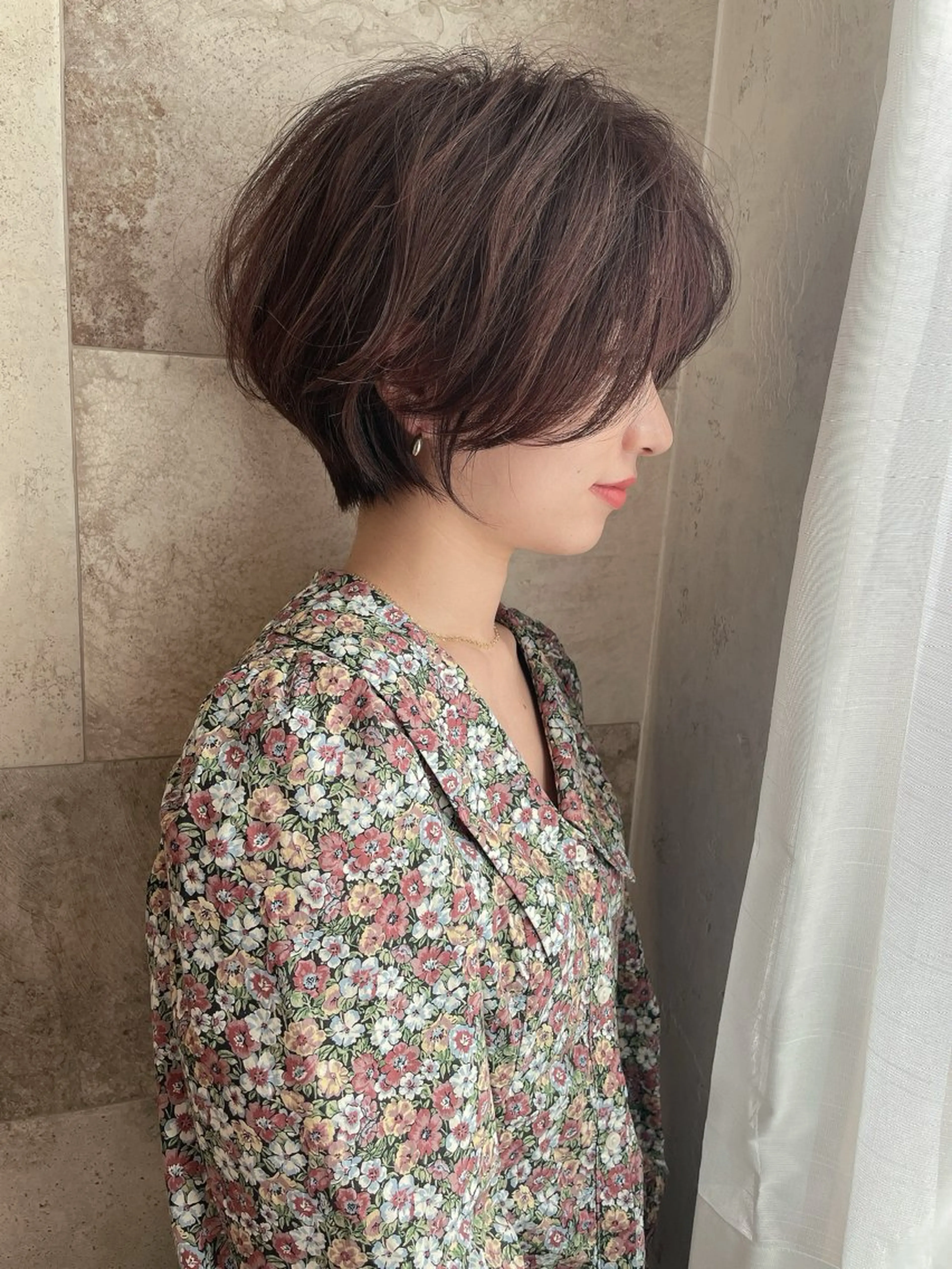 ショート カラー ベージュカラー 黒髪 ブリーチ ブルーカラー ブルーブラック 木屋元一/透明感 /前髪/ショートボブのヘアスタイル