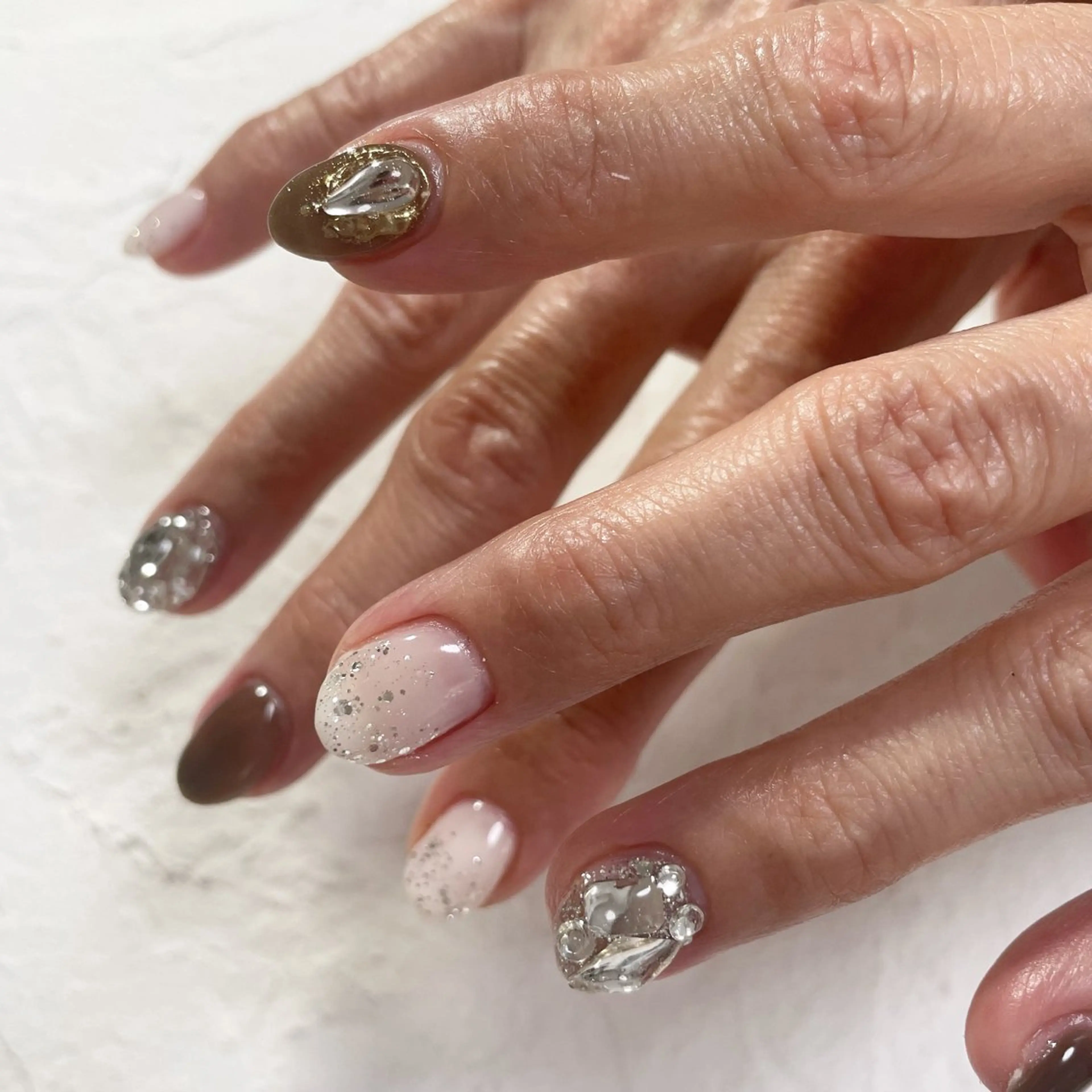 ネイル nail.gorin所属・吉村 優子のネイルデザイン