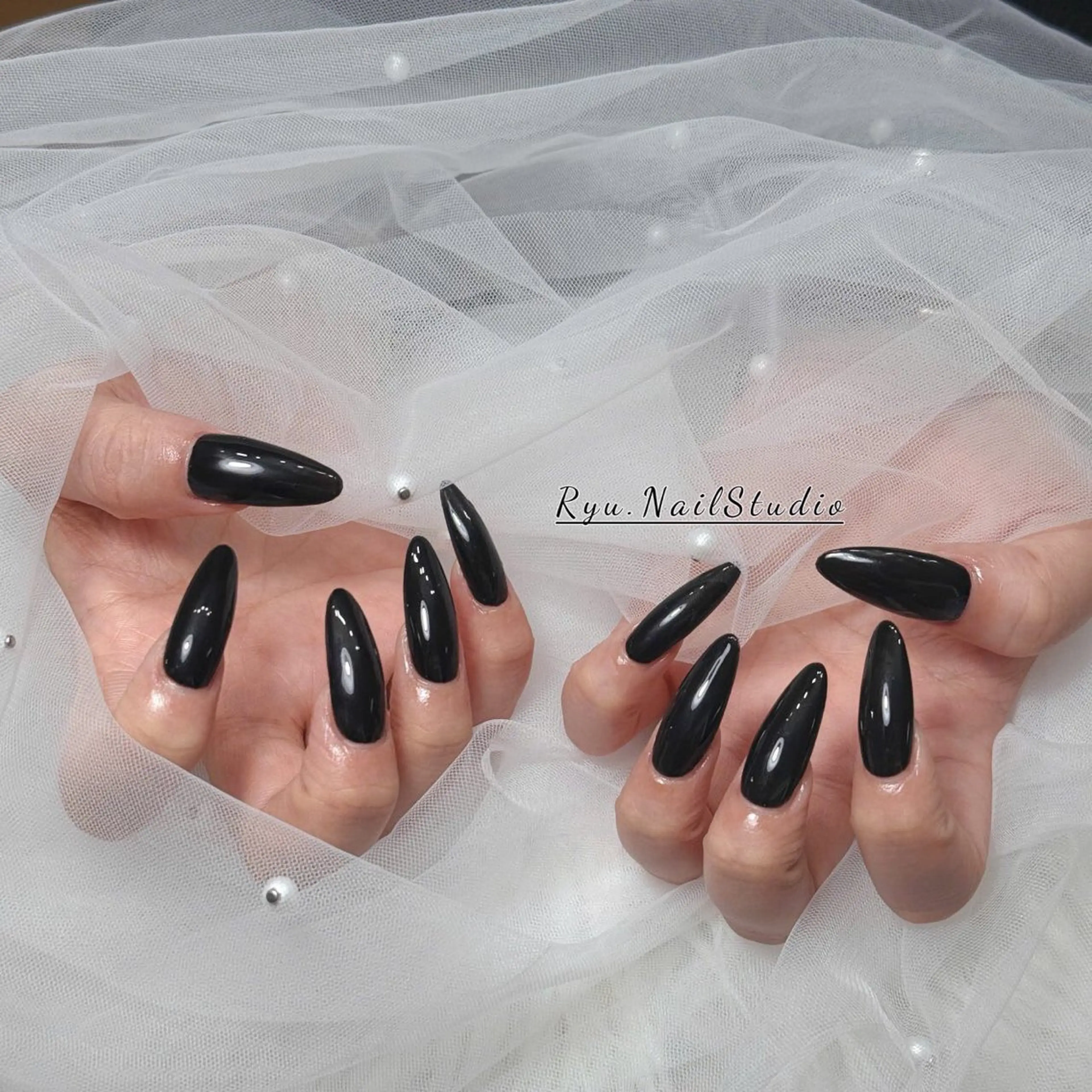 ネイル アートネイル ジェルネイル グラデーション マグネットネイル ニュアンスネイル ハンドネイル Ryu Nail Studio所属・Ryu nail studioのネイルデザイン