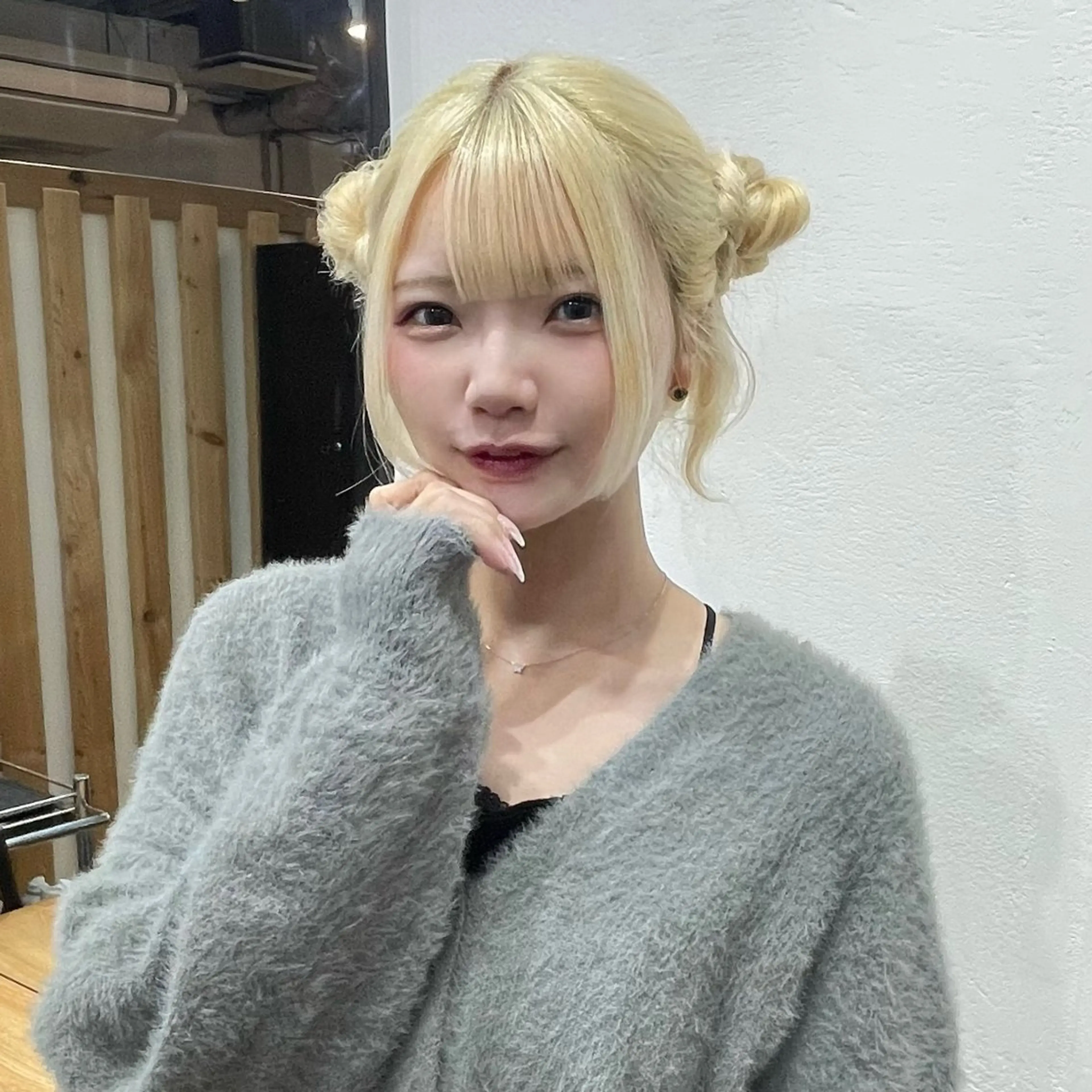 ロング カラー ヘアアレンジ お団子ヘア ヘアカラー Je suis heureuse Tres所属・💍ダメージ最小限 ブリーチ/ちさと💍のヘアスタイル