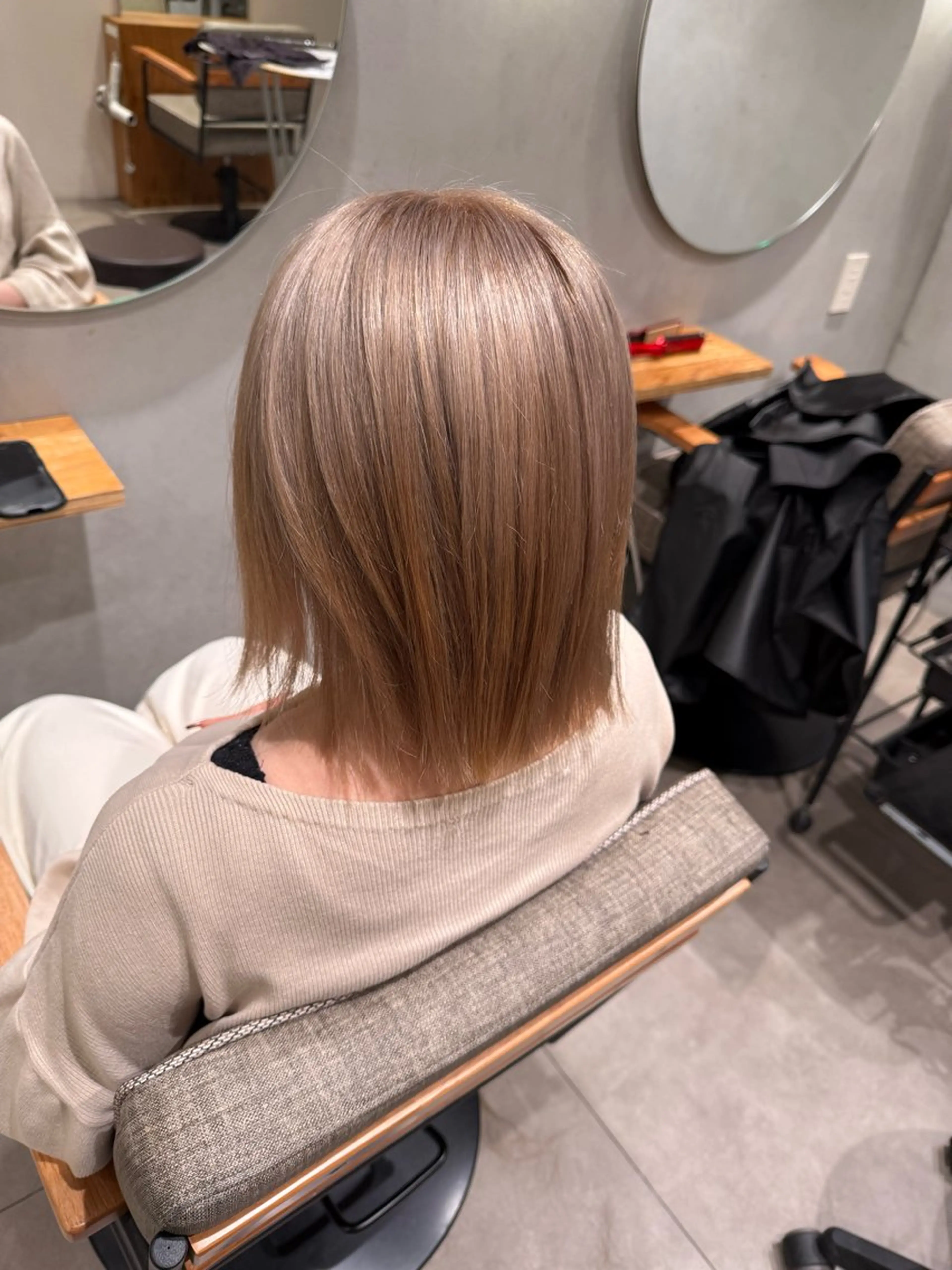 ショート ヘアカラー 松平 拓巳のヘアスタイル