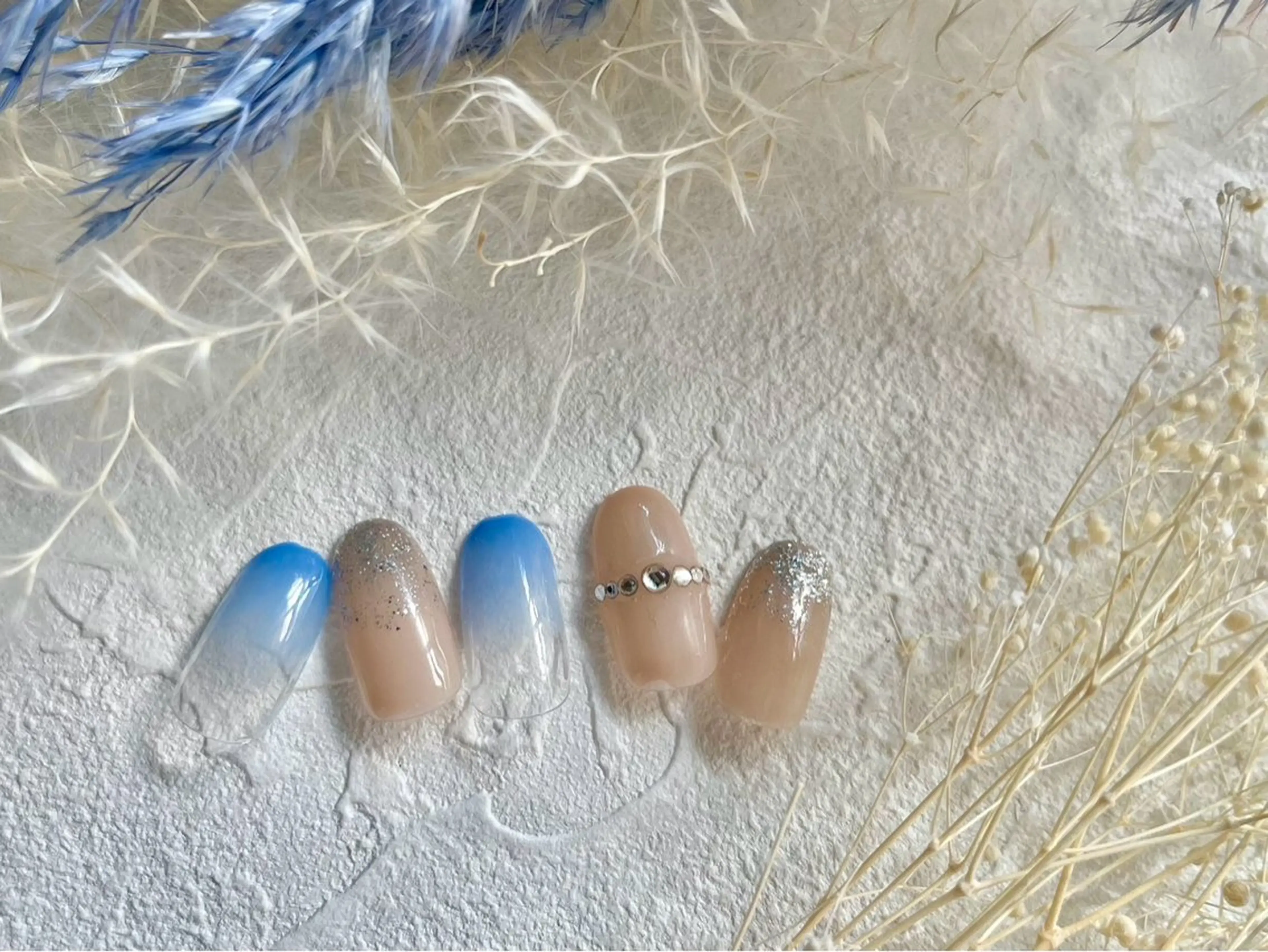 ネイル オーロラネイル フットネイル フレンチネイル ジェルネイル 韓国ネイル ハンドネイル kiki nail たまプラーザのネイルデザイン