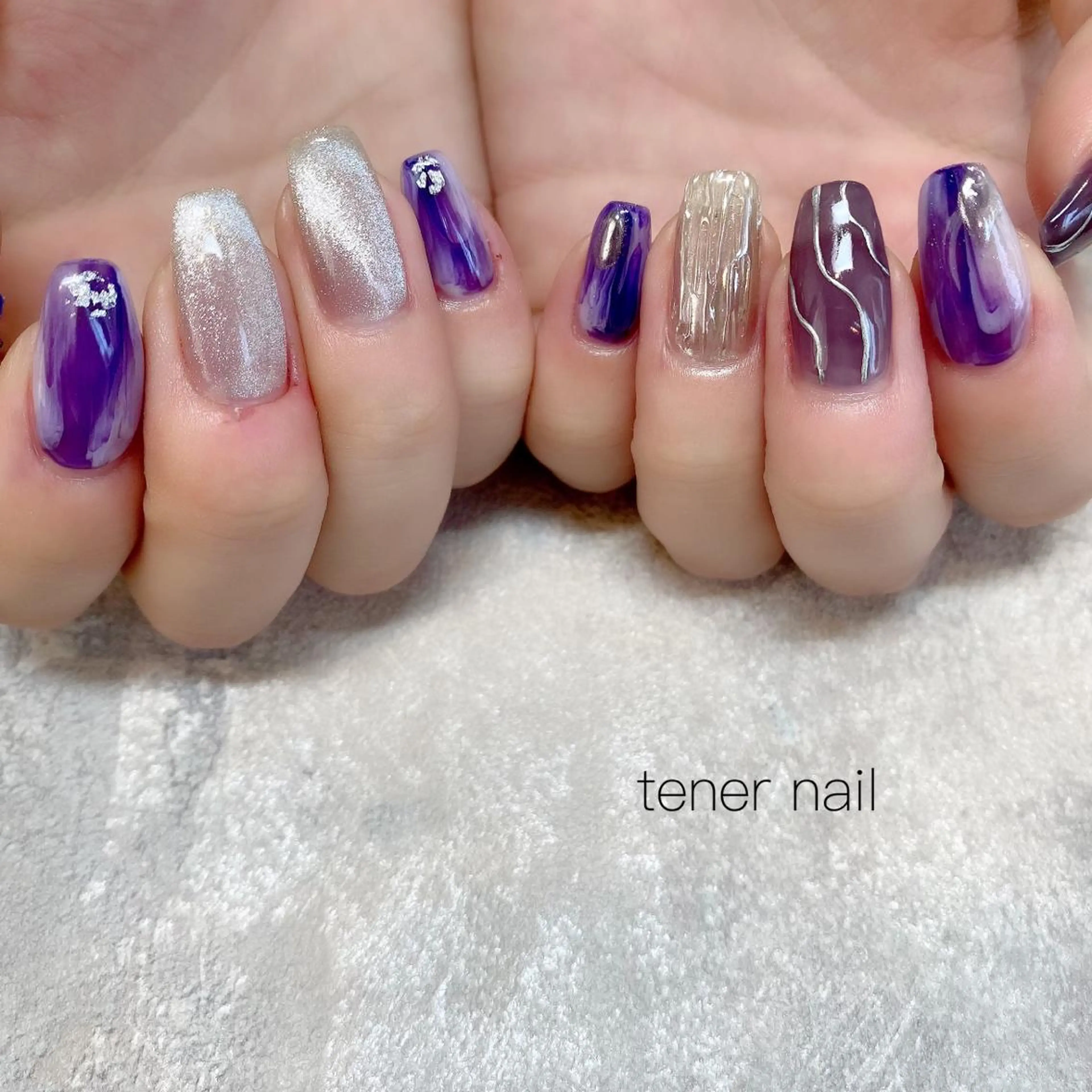 ネイル パープル シルバー テネルネイル tener nailのネイルデザイン