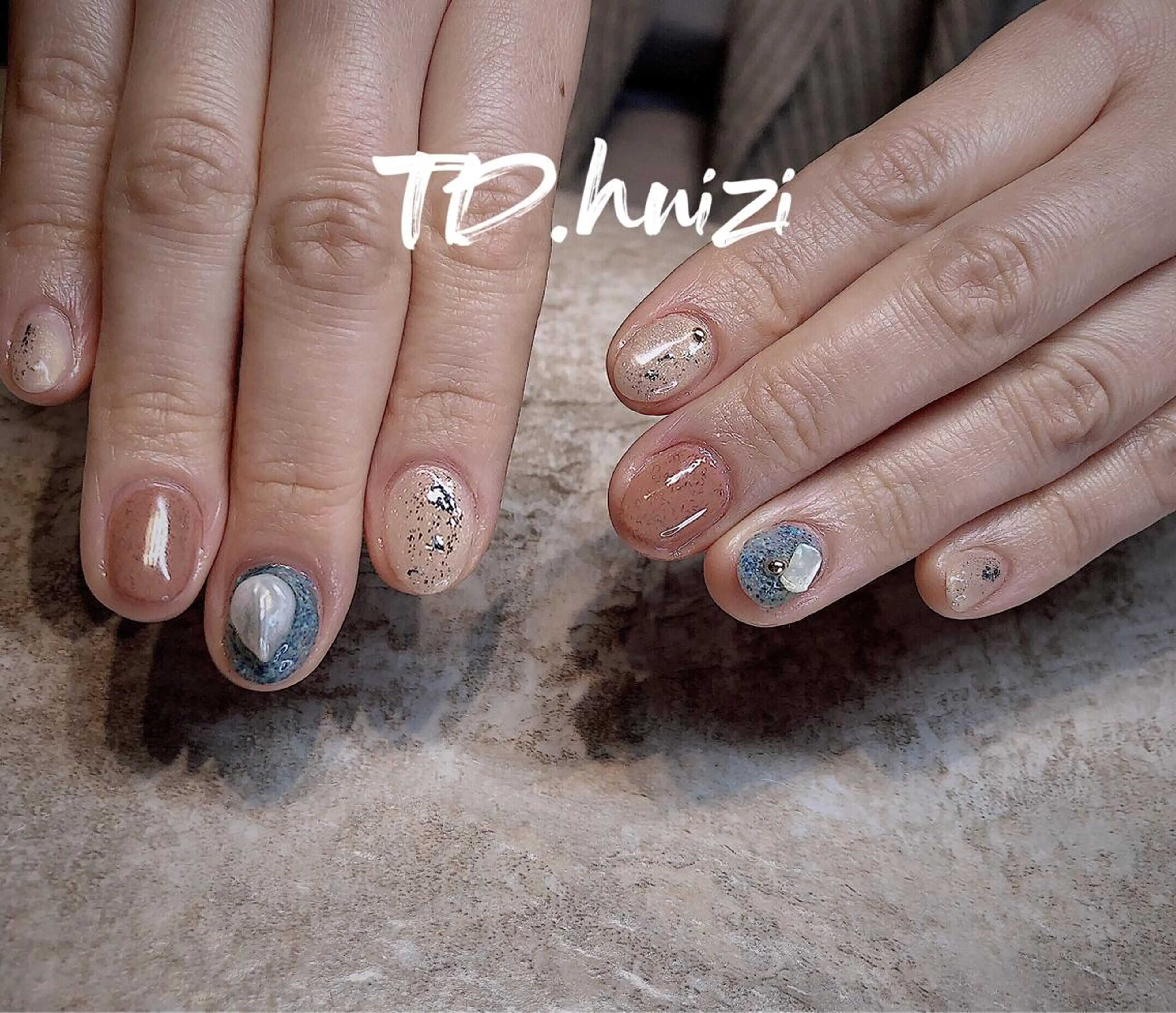 ショート めぐみのネイルサロン スタッフ練習のネイルデザイン