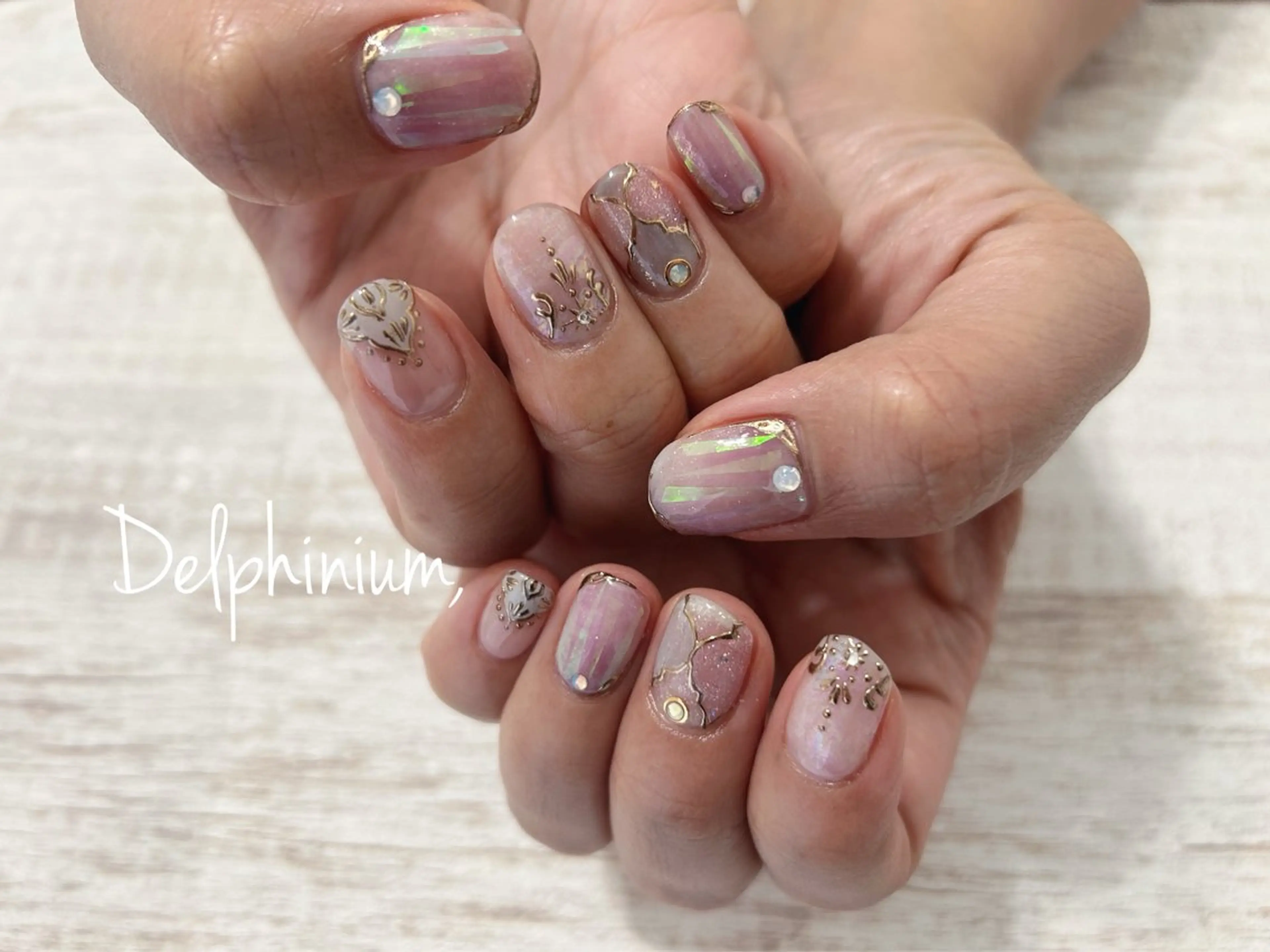 ネイル ジェルネイル ニュアンスネイル パラジェル ハンドネイル 岡本 友恵のネイルデザイン