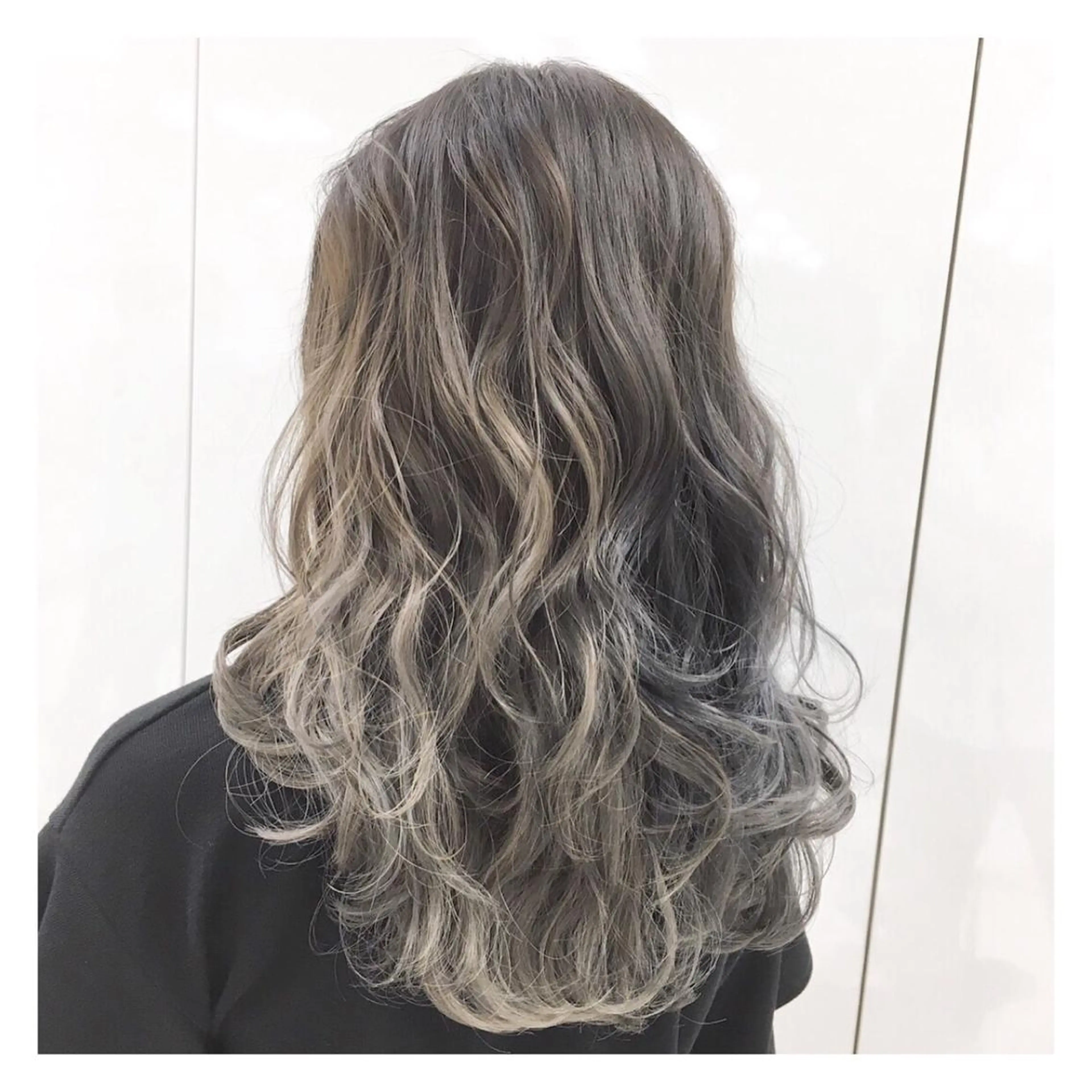 ロング ✨あなたのお悩み解消 美容師✨TOMOKAのヘアスタイル