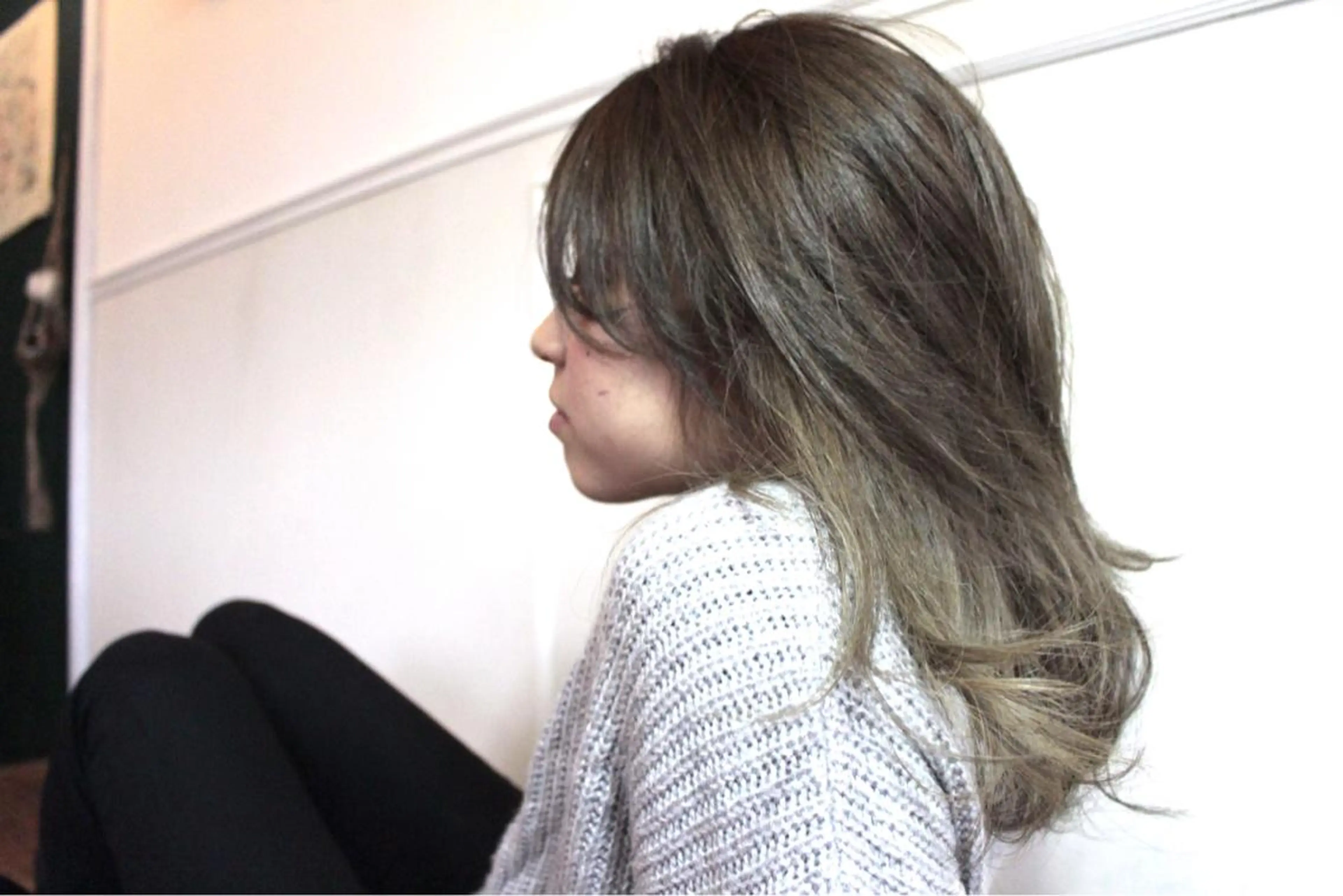 ミディアム セミロング カラー シルバー COCOROHOOKI所属・松田 由貴のヘアスタイル