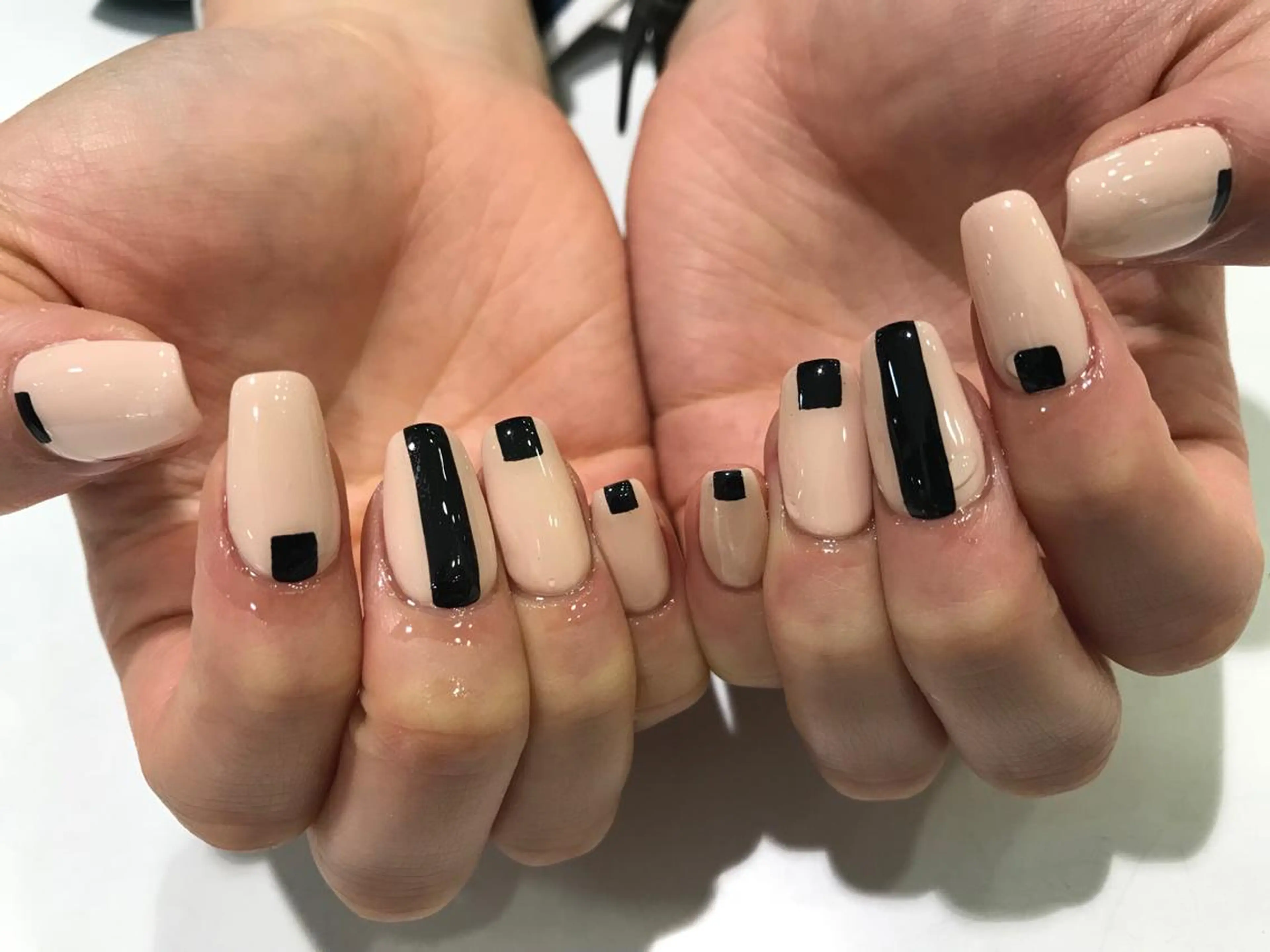 ネイル ハンドネイル ハンドケア Charme. NOBUKOのネイルデザイン