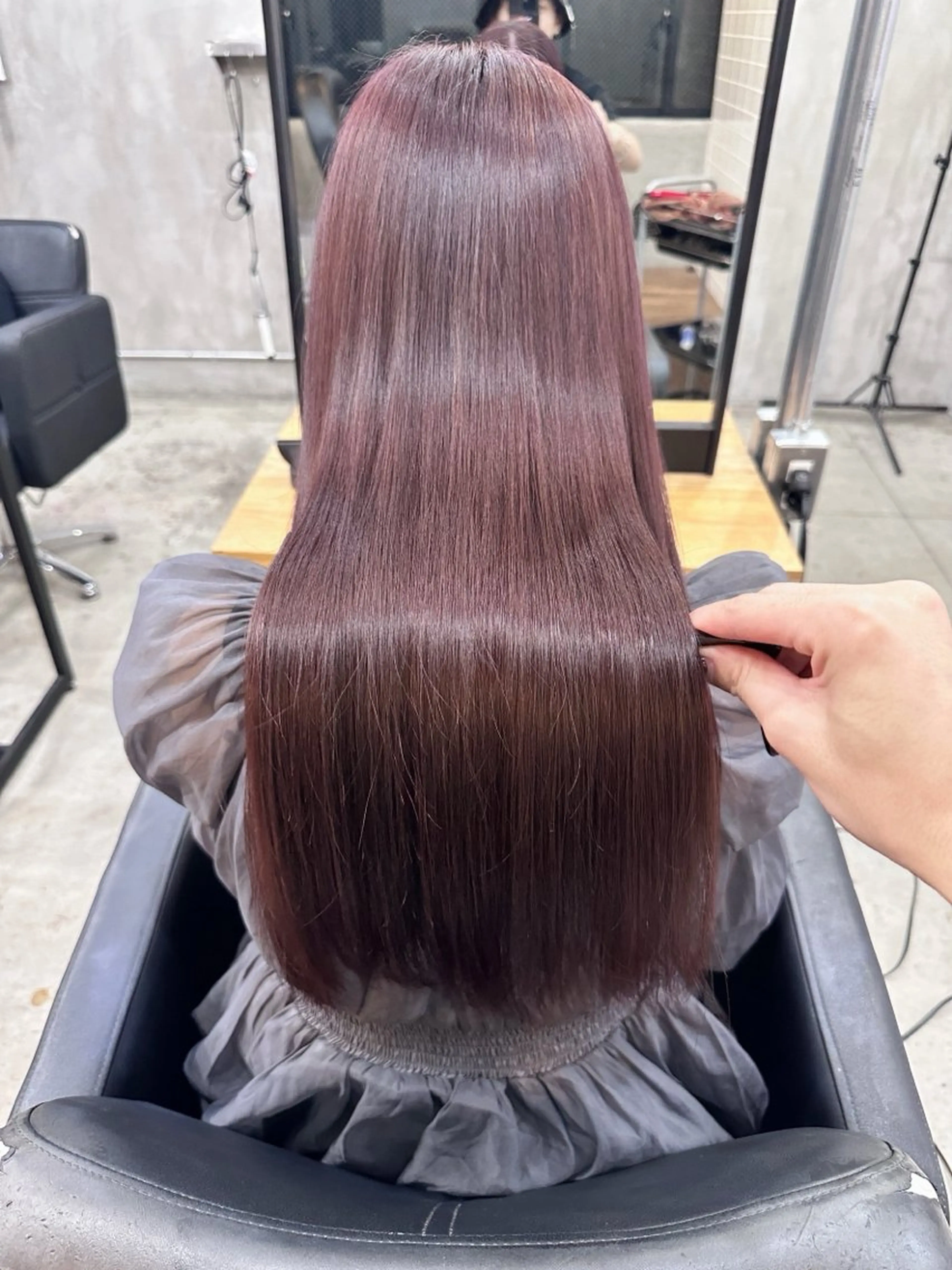 ロング カラー カット ヘアカラー 浦谷洸成 艶カラー /酸性ストレートのヘアスタイル