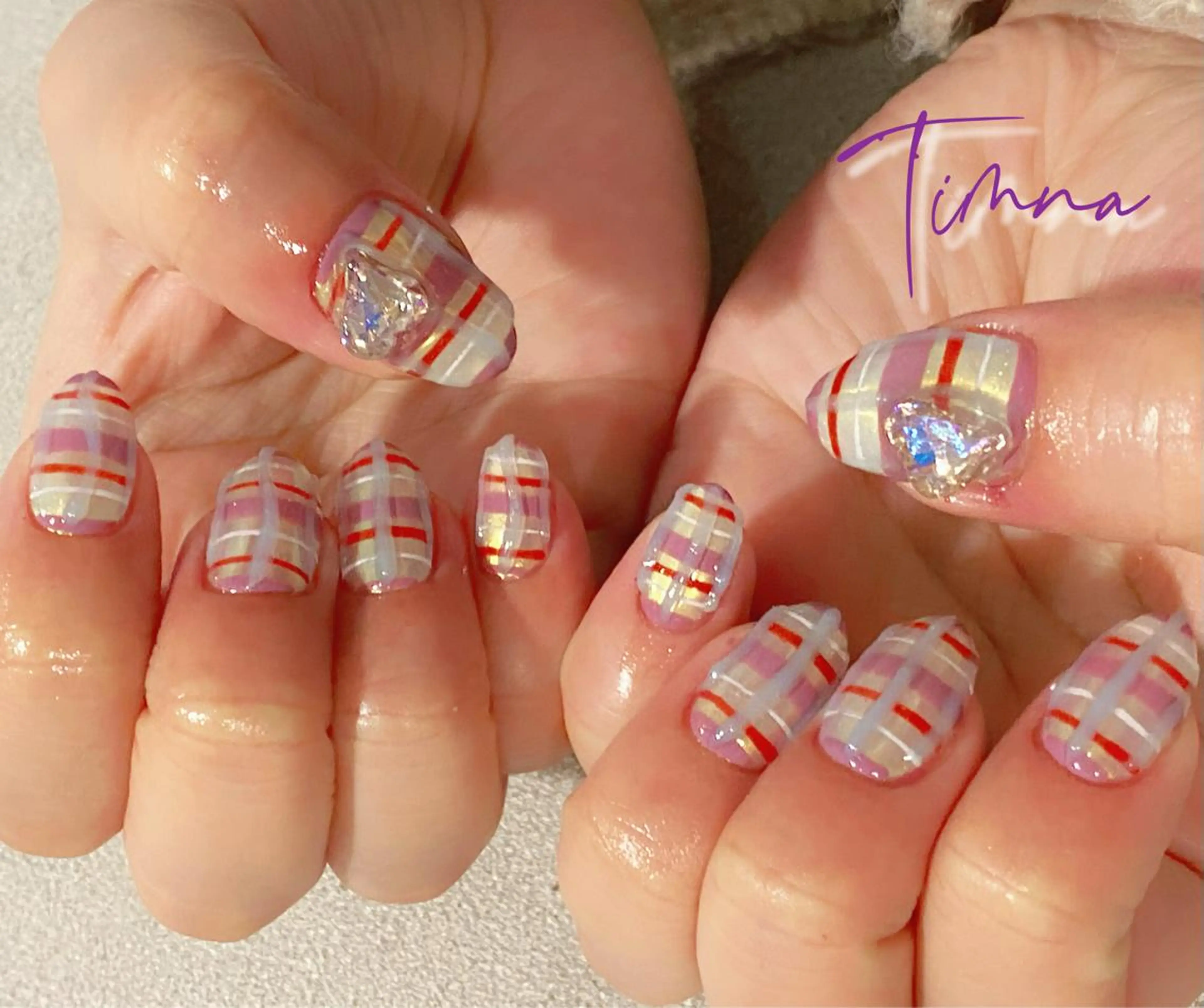 ミディアム ハンドネイル NAILSALON 🍔Timna🍟のネイルデザイン