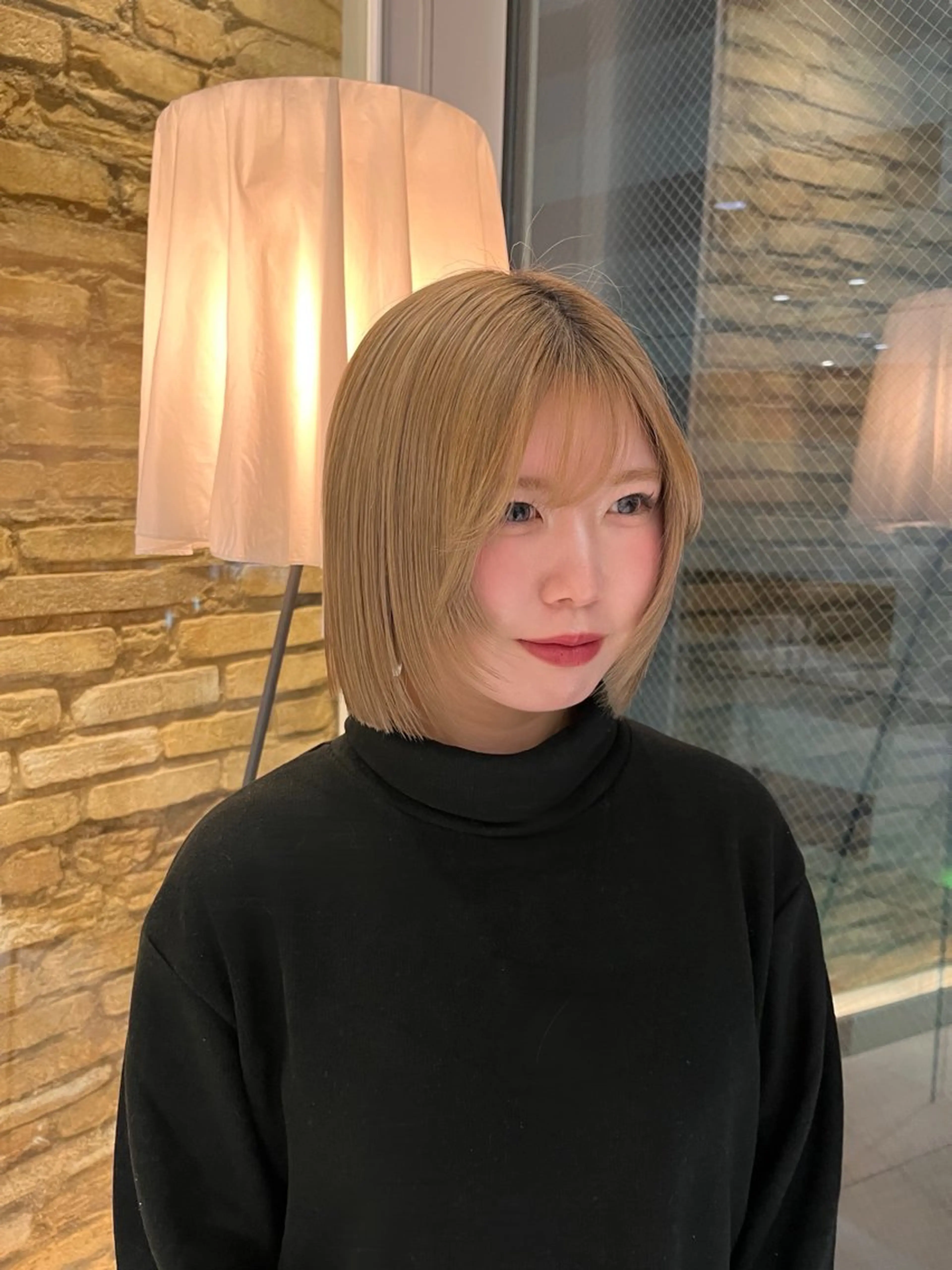 ミディアム 顔周りカット レイヤーカット 小顔カット LUANA🌙 HINAKOの眉毛・アイブロウイメージ