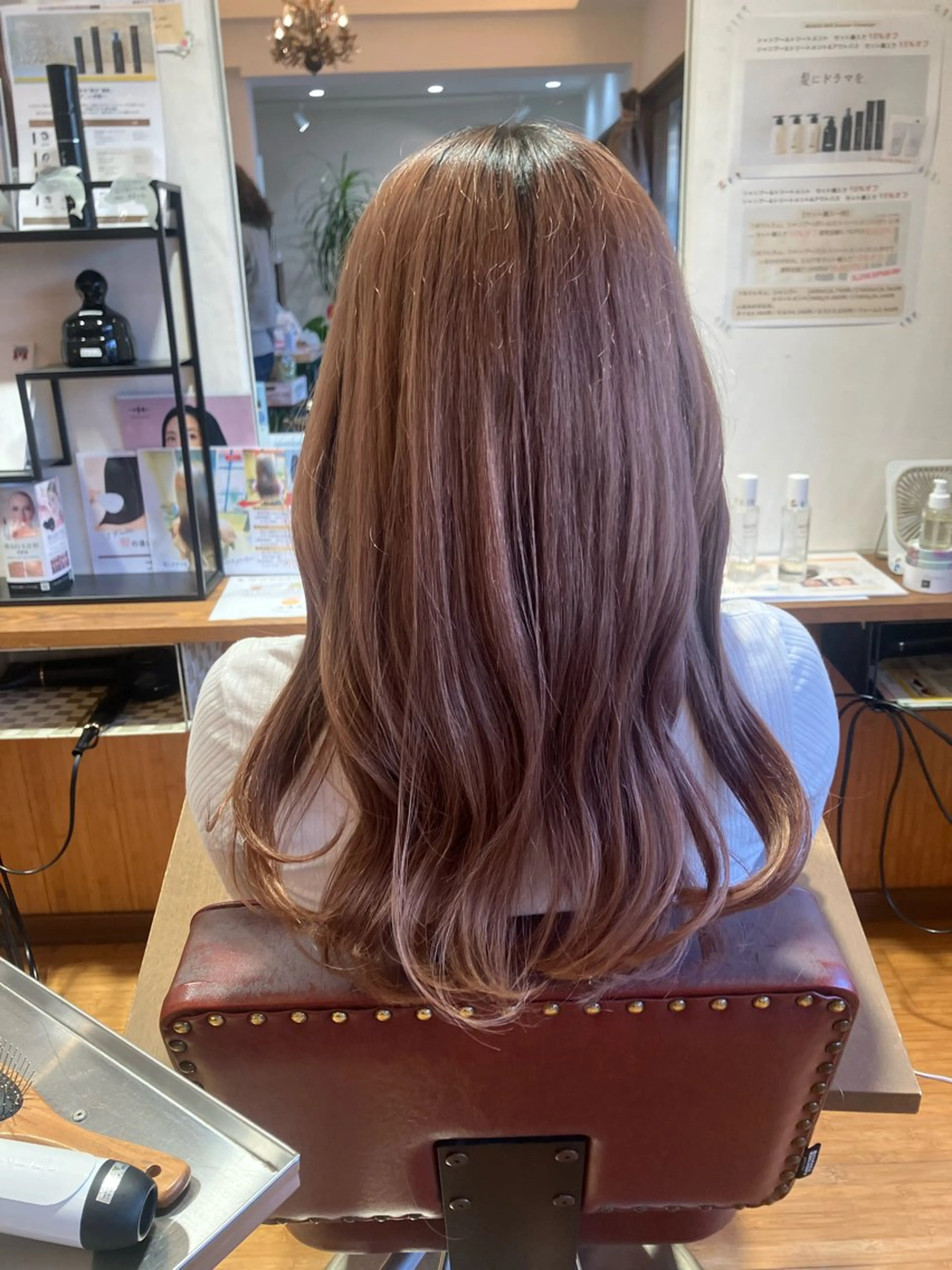 ロング まつパ・ストレート モデルBAGUS凜華のヘアスタイル