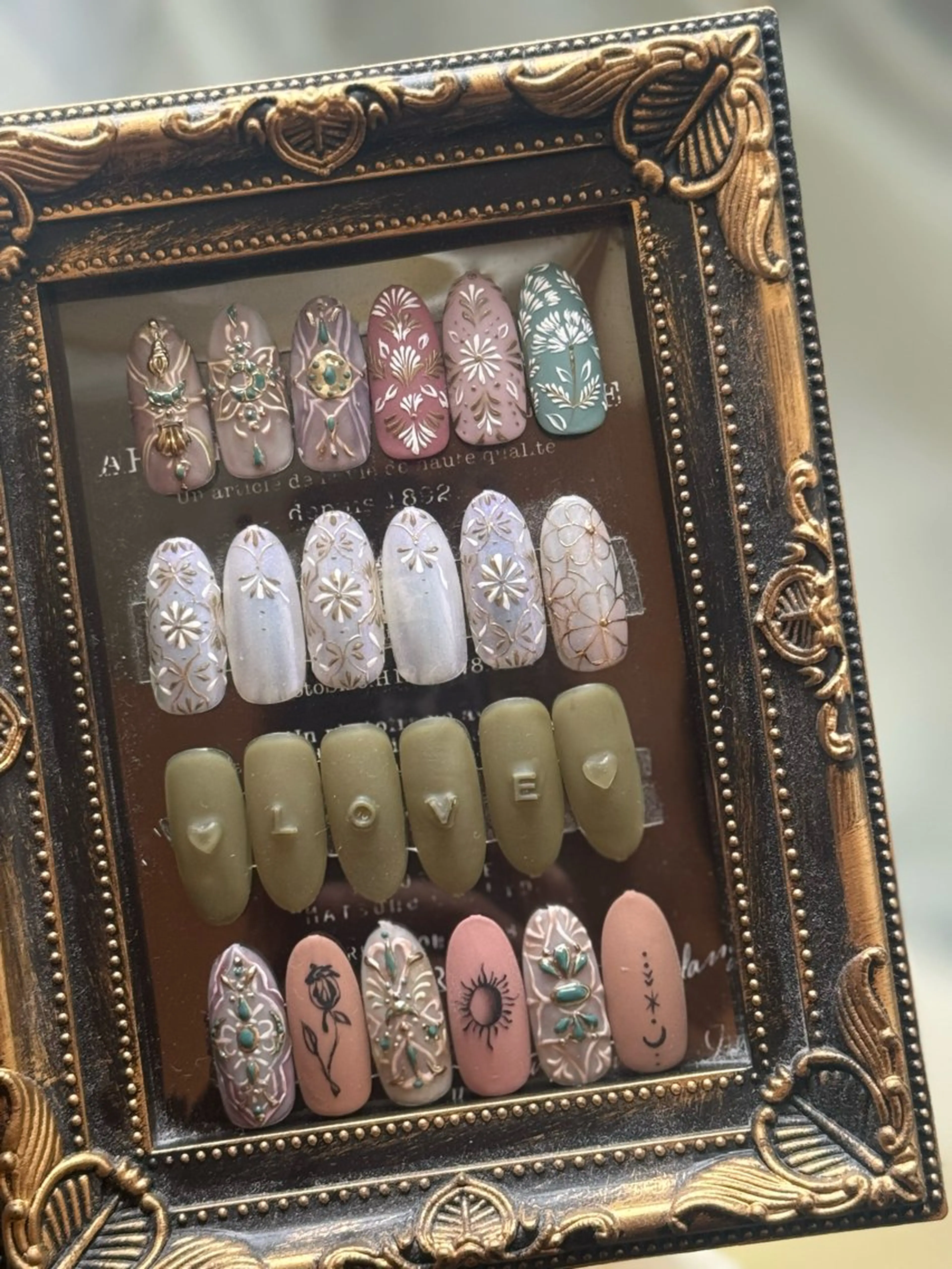 ネイル アートネイル M. KOTOMIのネイルデザイン