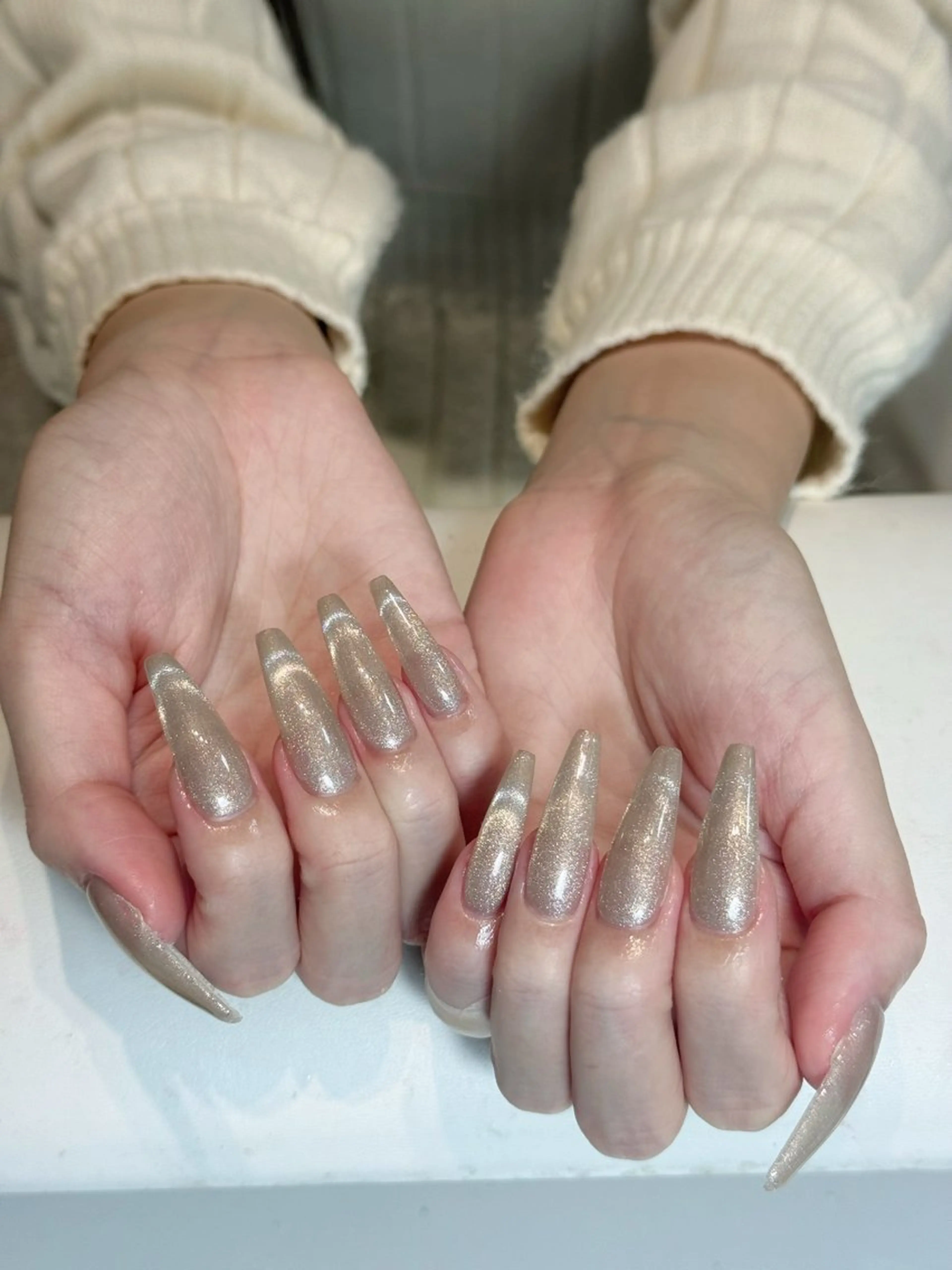 ネイル ボルドー ブラウン チークネイル ドット フットネイル Julli NailStudioのネイルデザイン