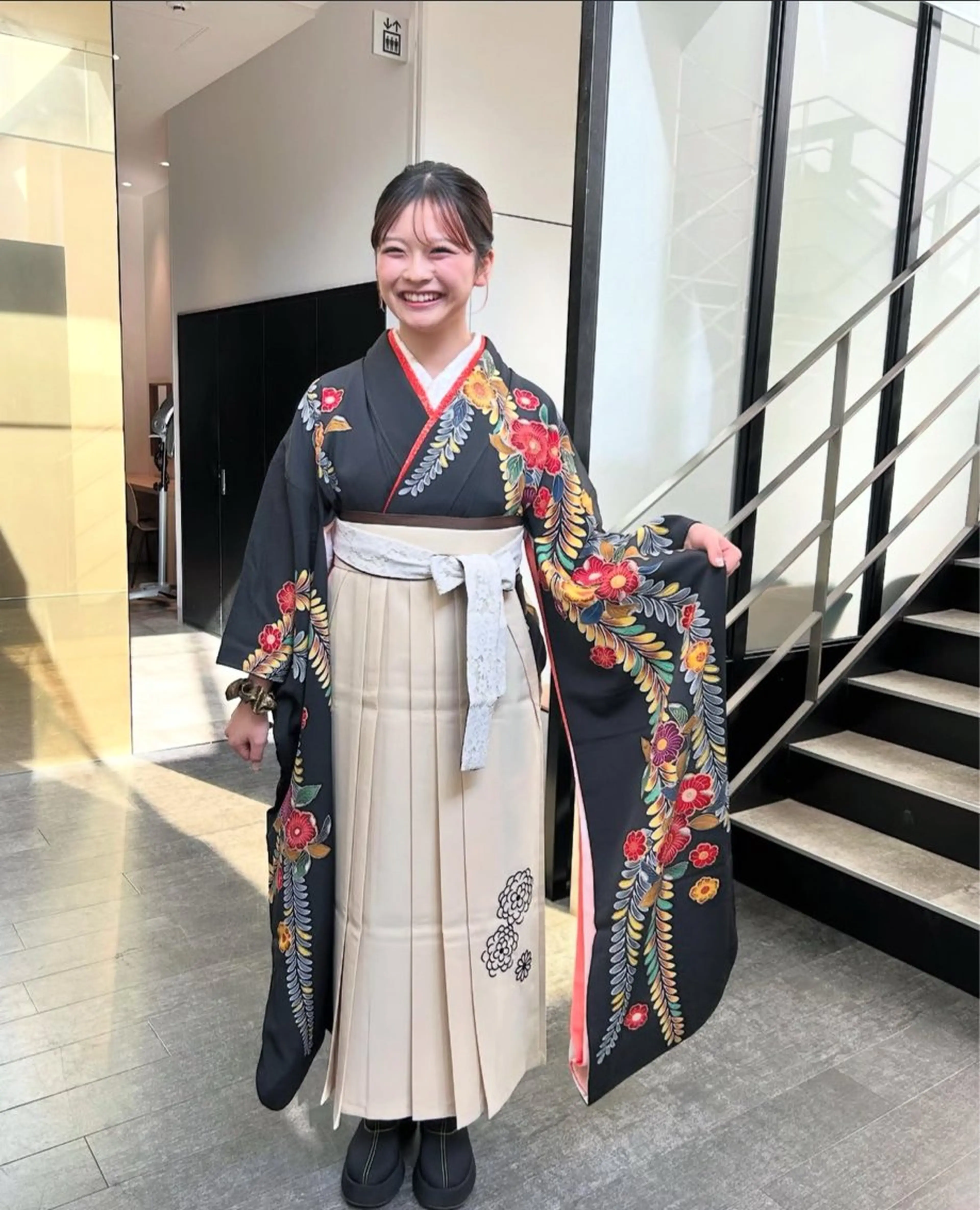 セミロング ヘアアレンジ 卒業式のヘアスタイル 着付け stylist 🌸 kana.のヘアスタイル