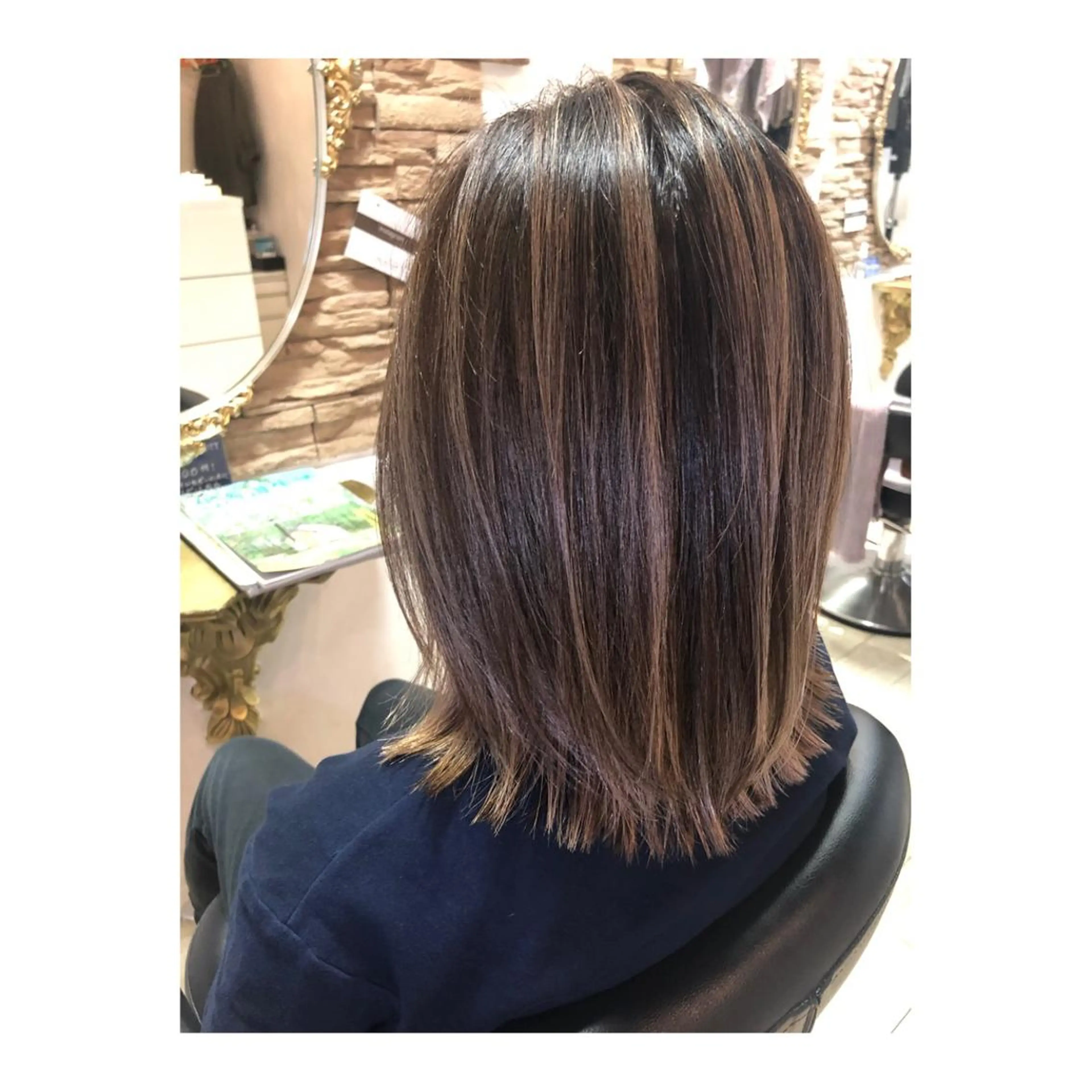 セミロング カラー バレイヤージュ レイヤーカット カット ヘアカラー トリートメント メンズパーマ 次元のヘアスタイル