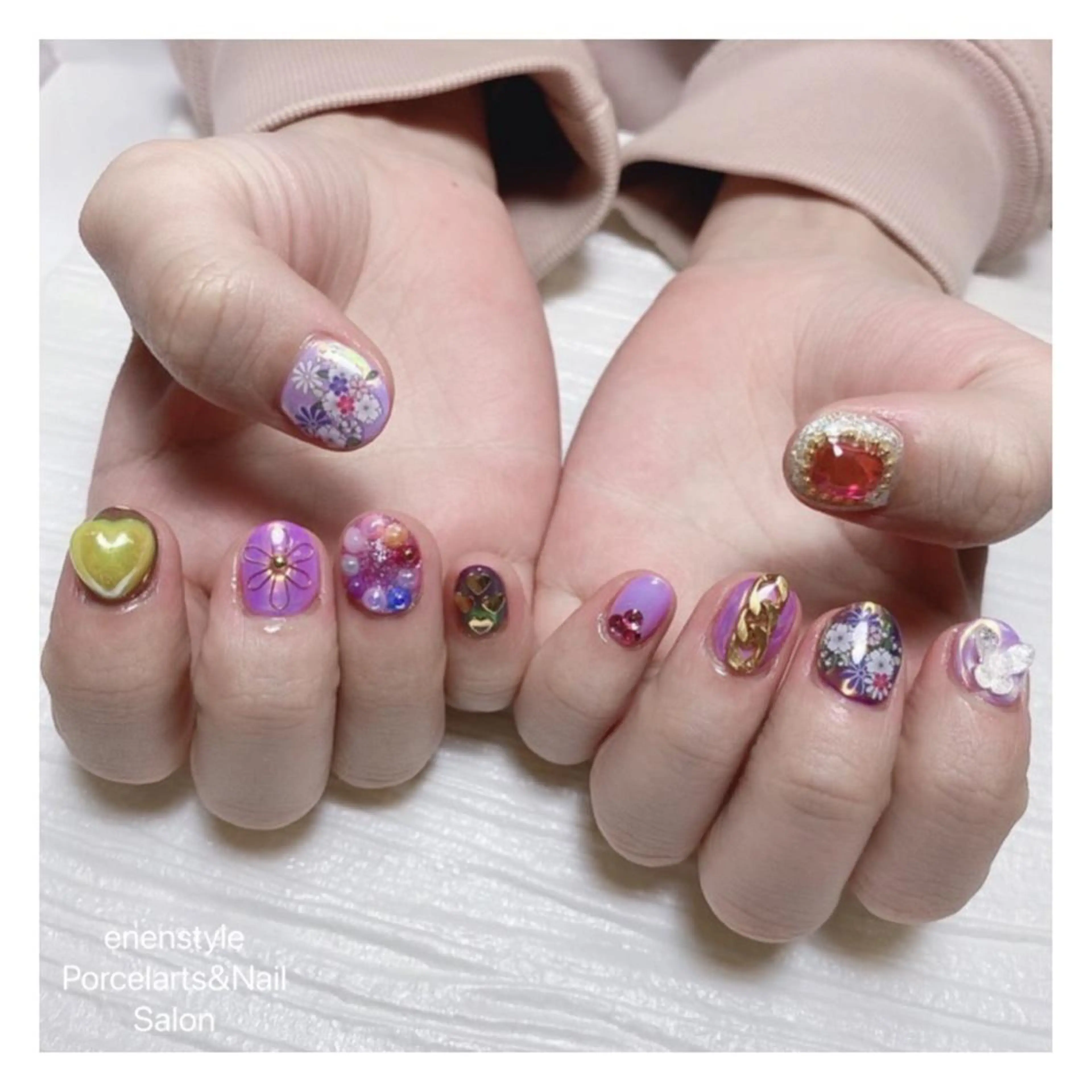 ショート ネイル ハンドネイル 👑enen style👑のネイルデザイン