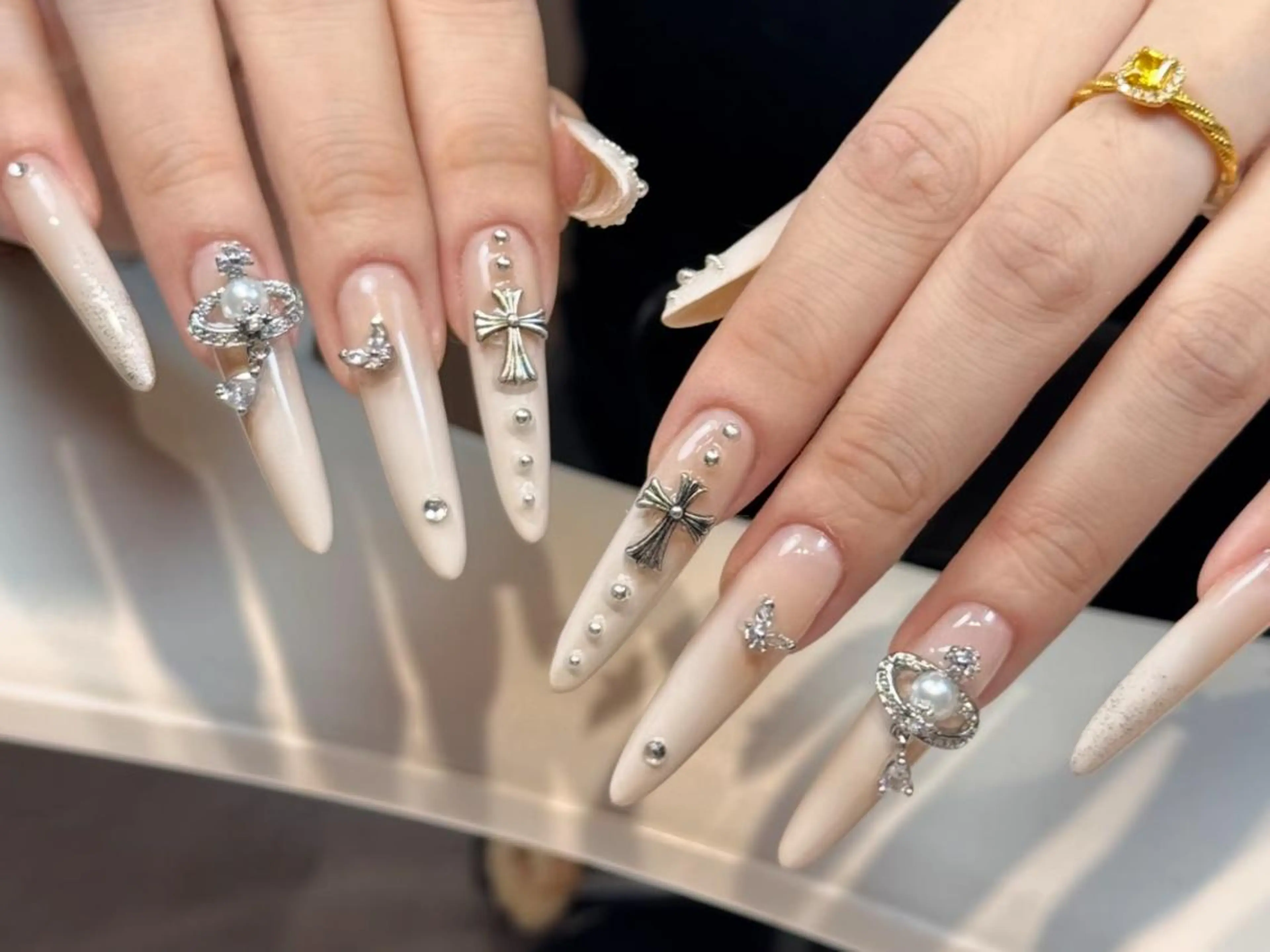 ネイル ハンドネイル 🎀 NaNa_nailのネイルデザイン