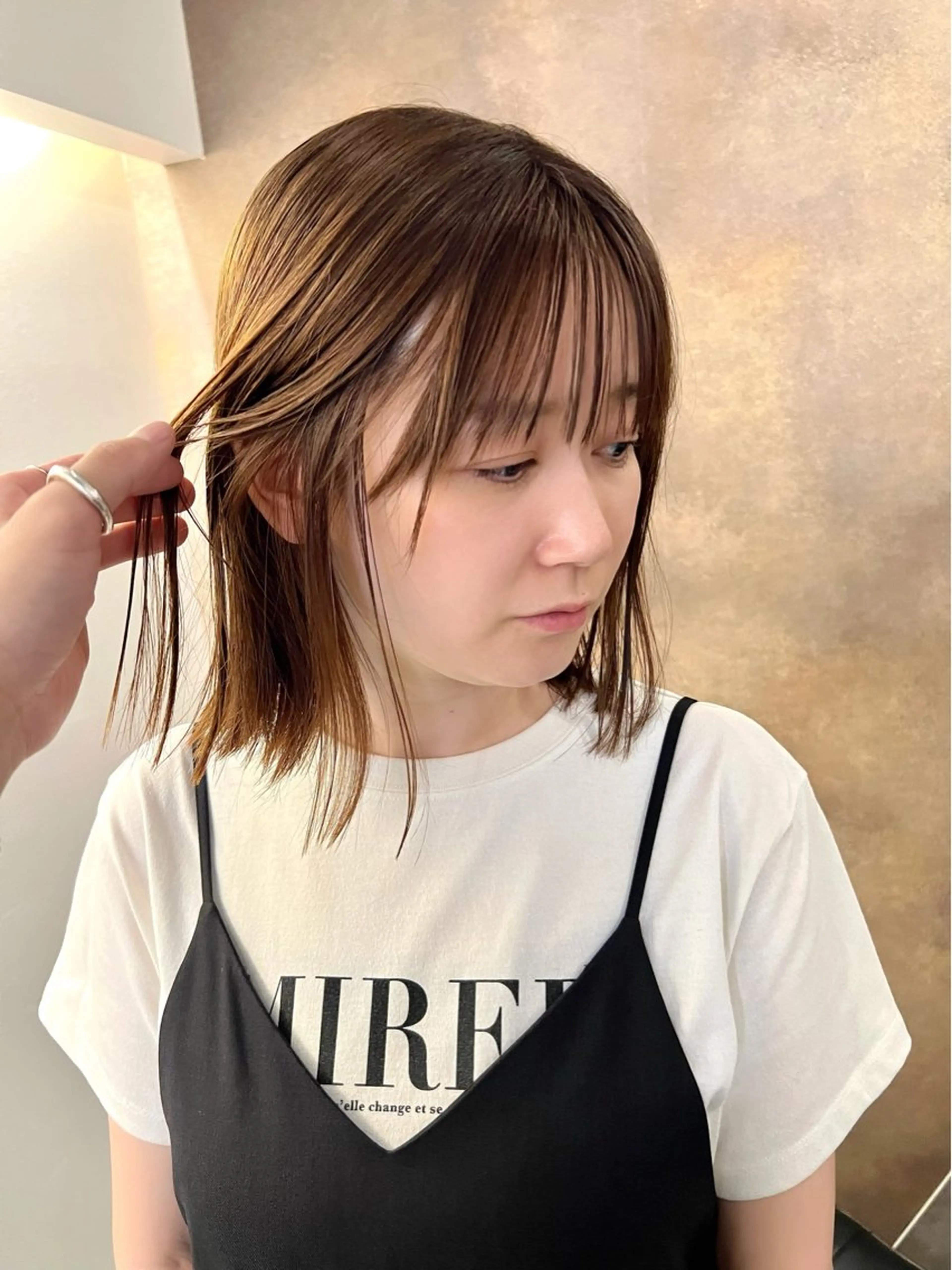 ミディアム カット ヘアカラー 三輪 恭平のヘアスタイル