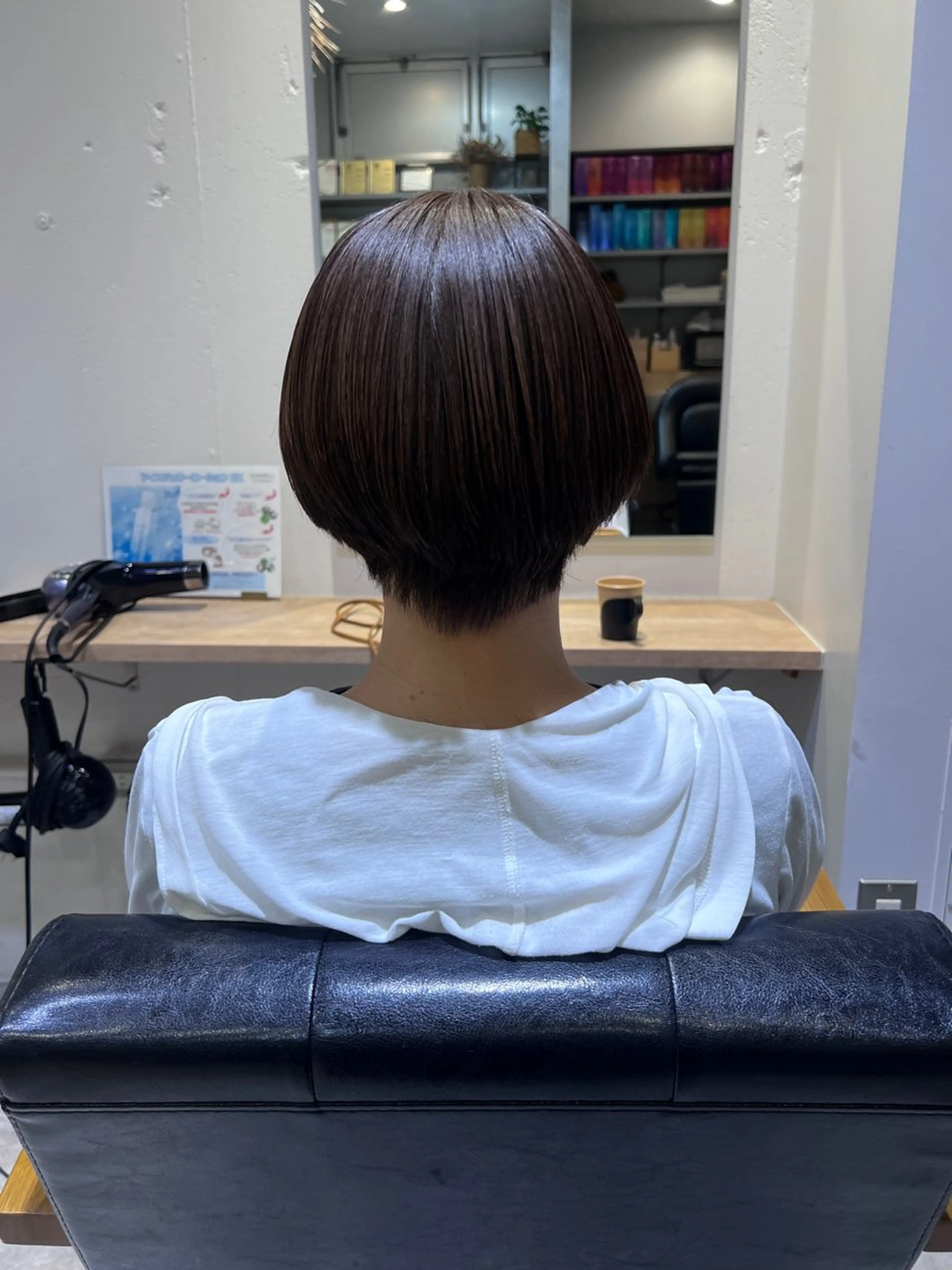 ショート ショートヘア 縮毛矯正 🫧三浦 未流/ ボブ/イヤリングのヘアスタイル