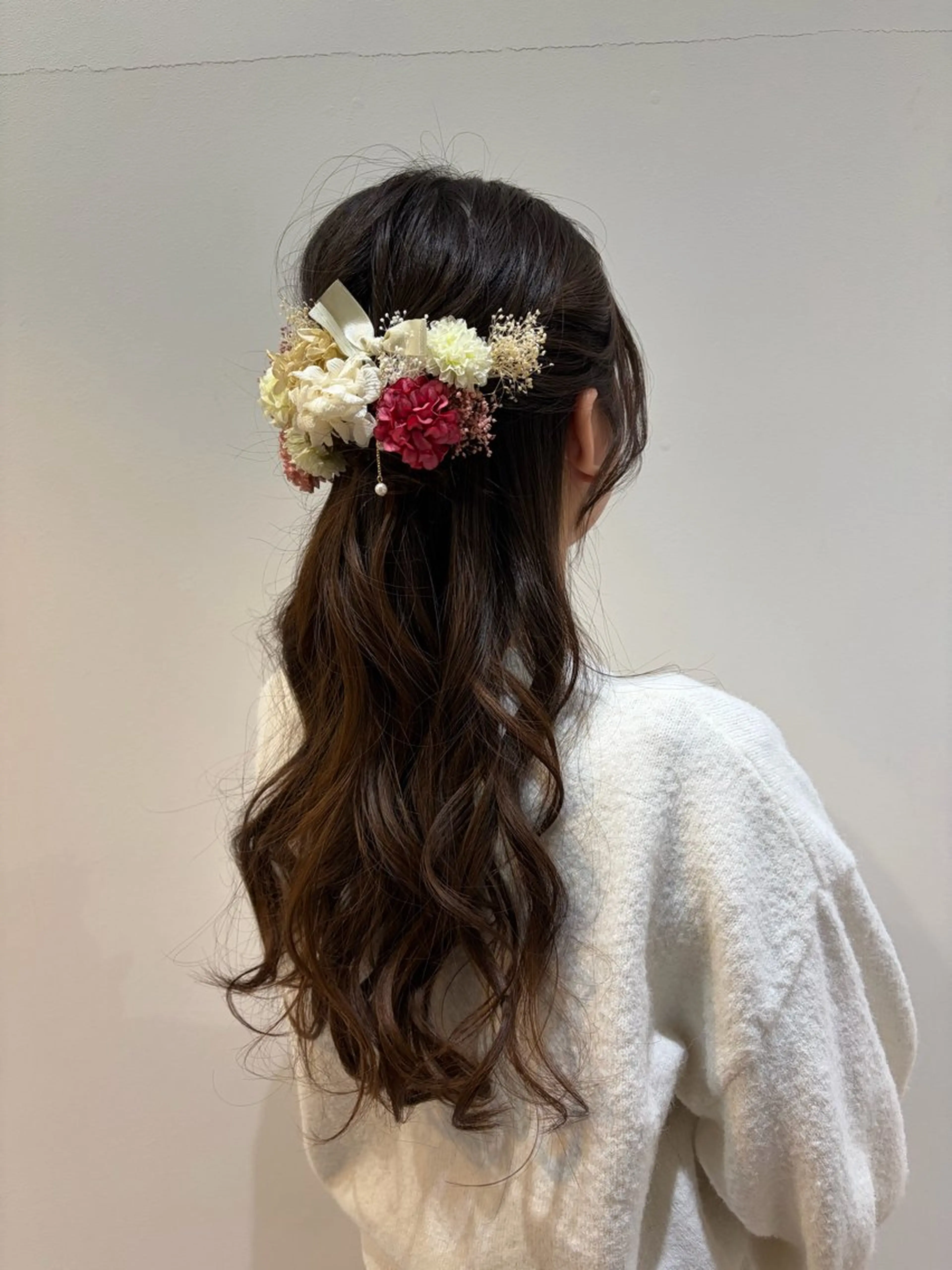 ヘアアレンジ ハーフアップ 卒業式のヘアスタイル ヘアセット ♡オシャ髪♡AI ✂️newi町田のヘアスタイル