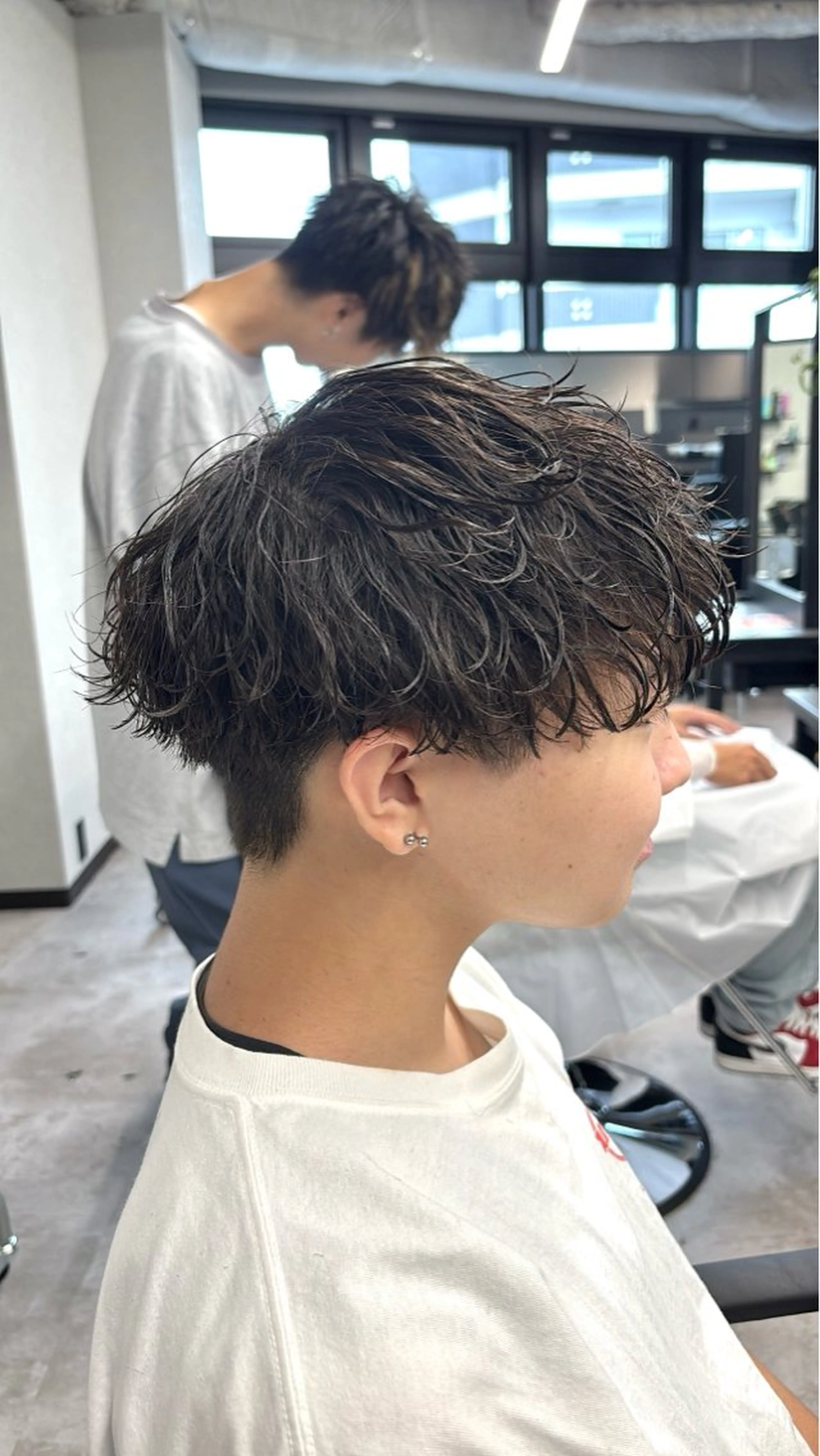 ショート パーマ メンズ メンズパーマ 波巻きパーマ スパイラルパーマ メンズサロン/戸塚駅 東口3分/冨田大輝のヘアスタイル