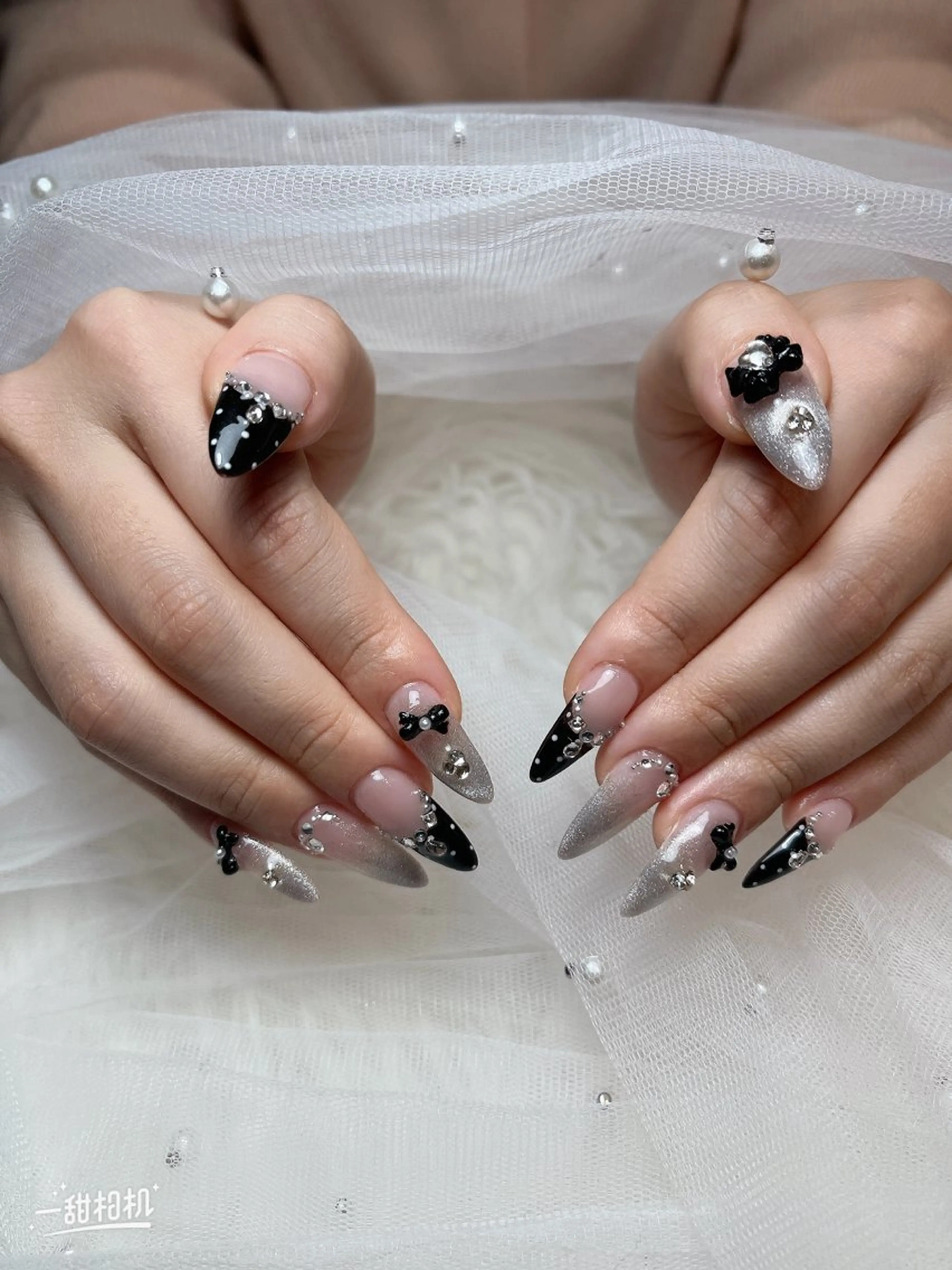 ネイル 長さ出し フレンチネイル グラデーション 卒業式 マグネットネイル ハンドネイル MIHANA ZENのネイルデザイン