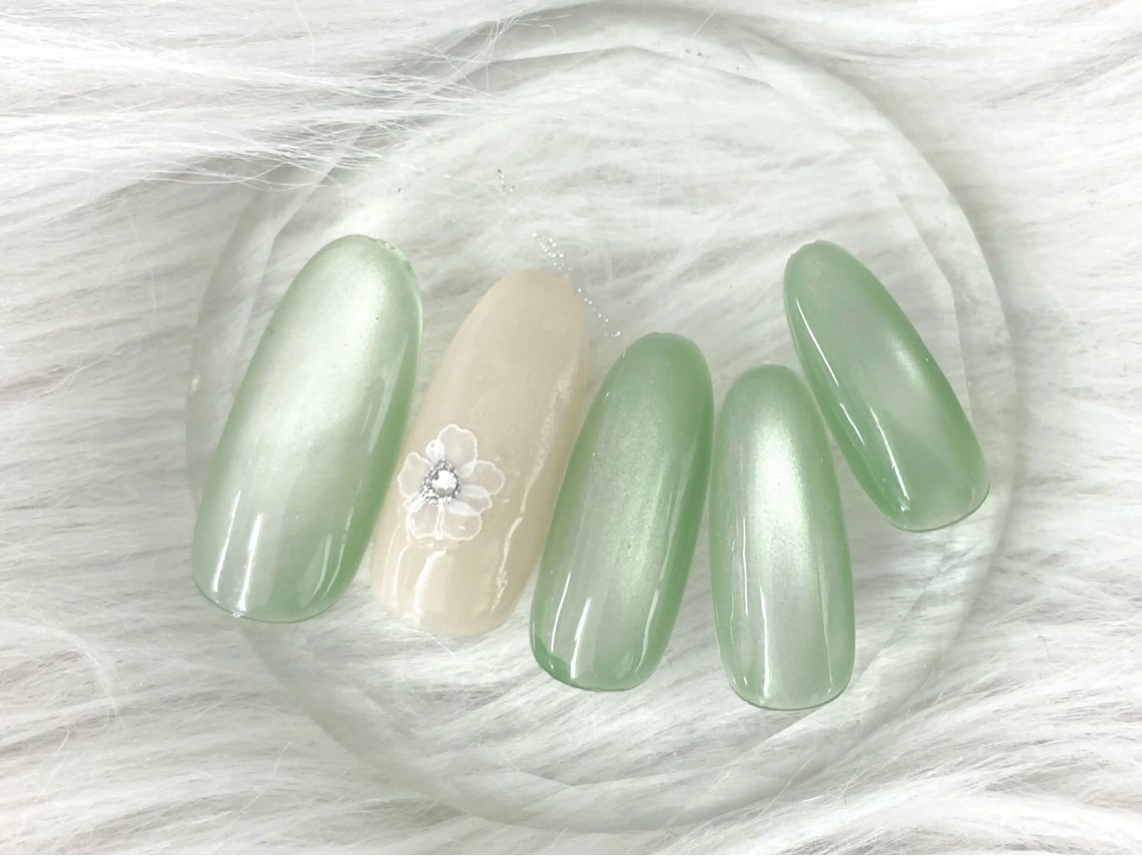 ネイル reyel Aのネイルデザイン