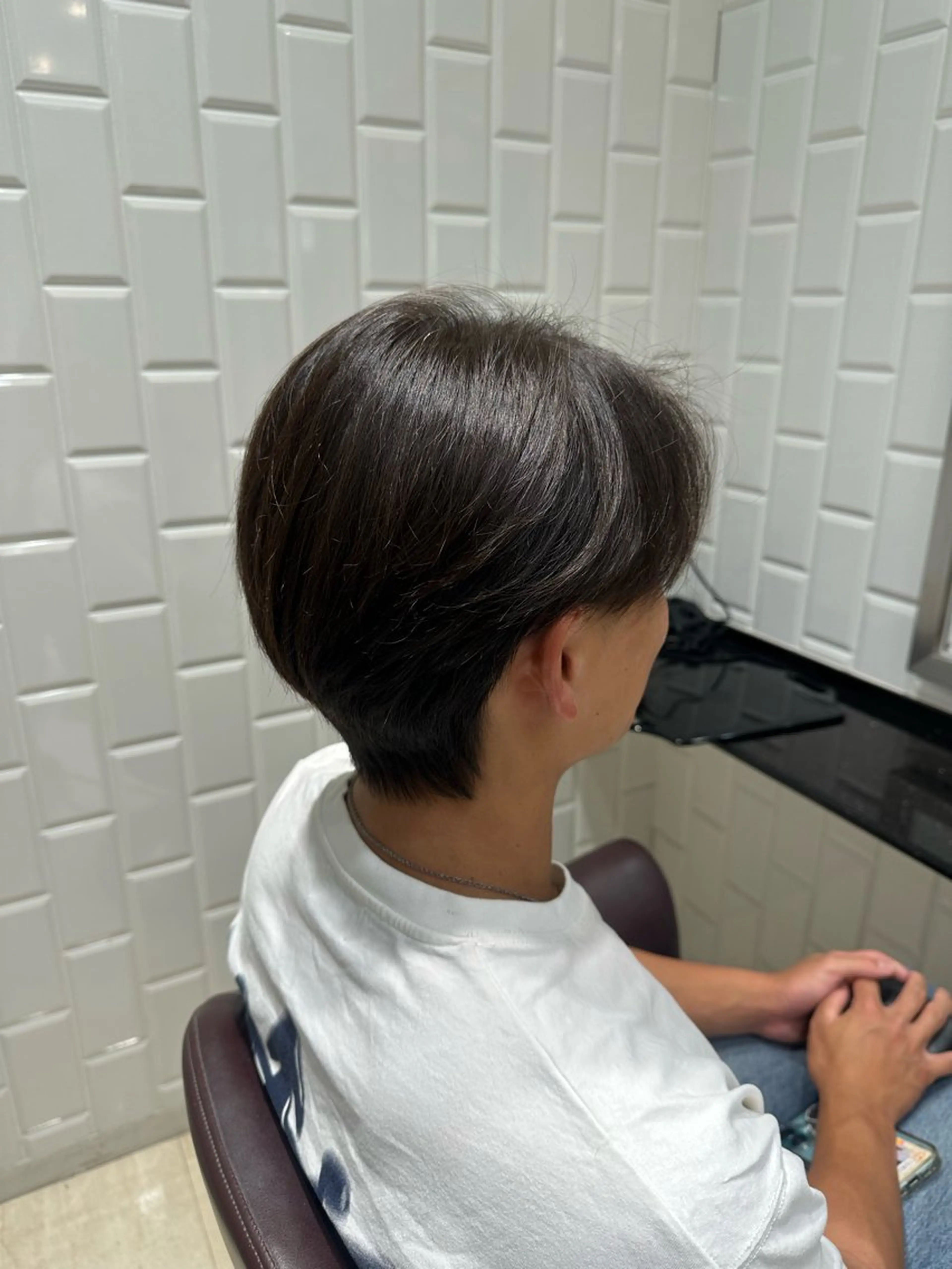 メンズ 岡 咲穂のヘアスタイル