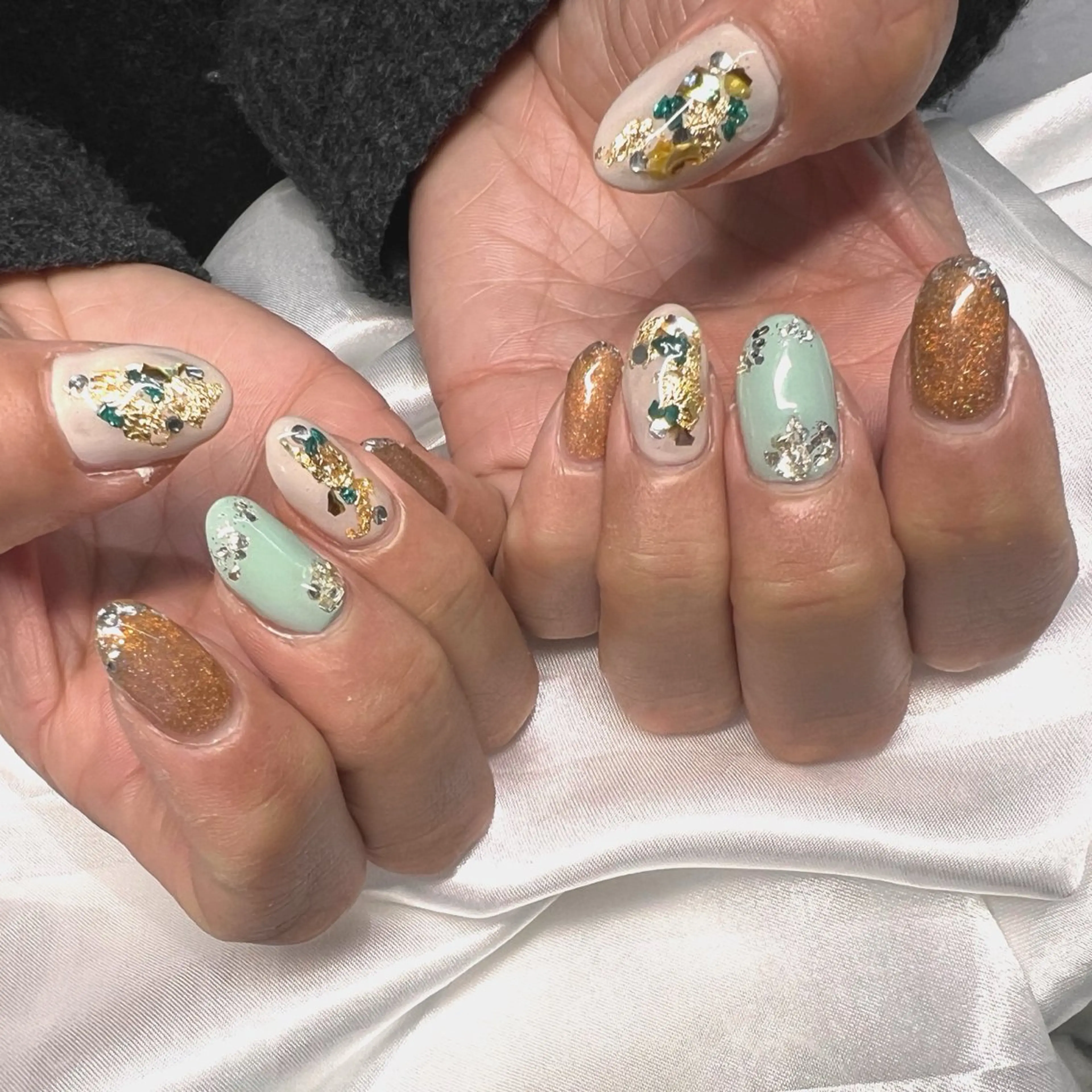 ネイル マグネットネイル 春ネイル CARIS nailはづきのネイルデザイン