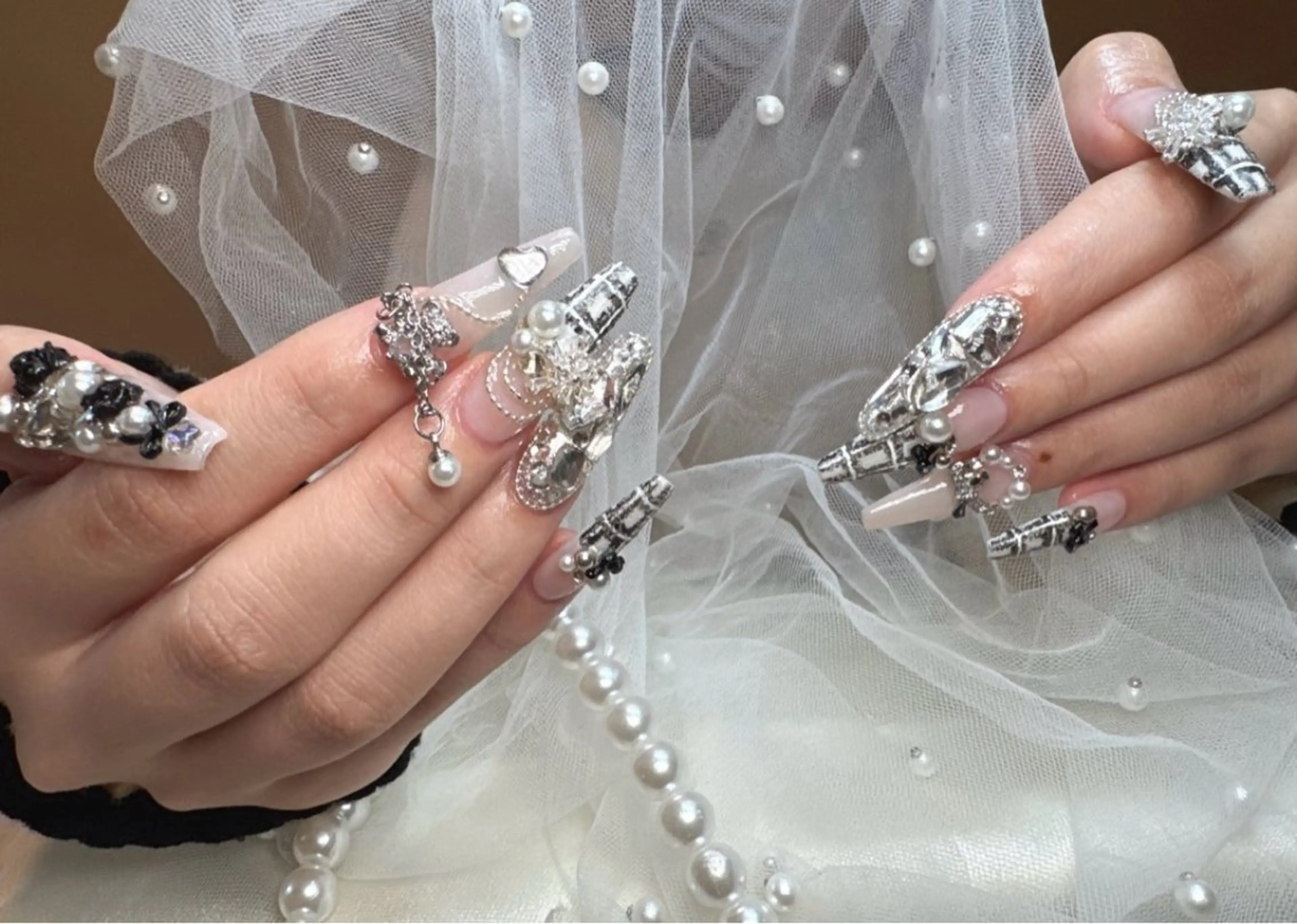 ネイル ハンドネイル WO MIAO💎のネイルデザイン