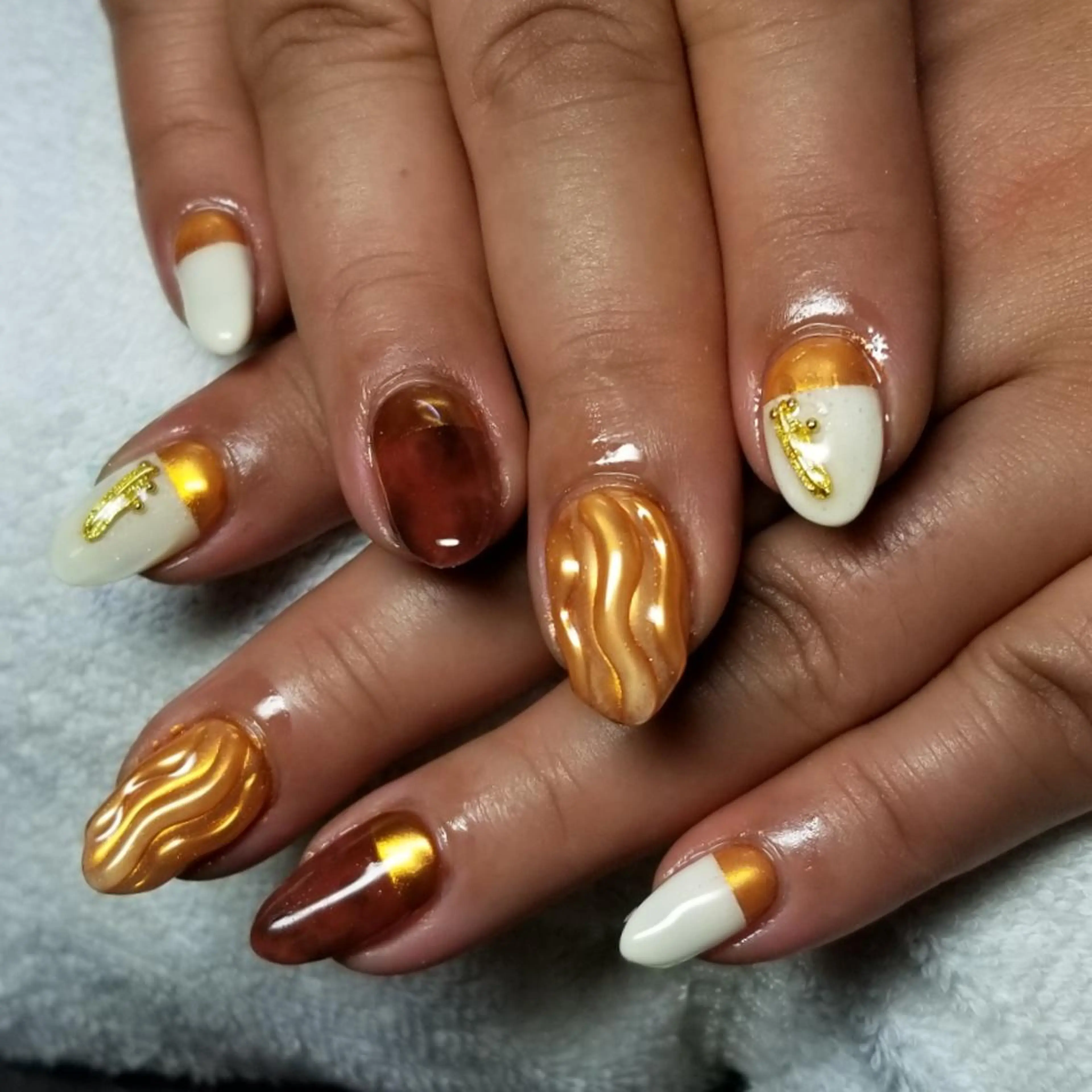 ネイル ミラーネイル ハンドネイル L'instant  Nail Artzのネイルデザイン
