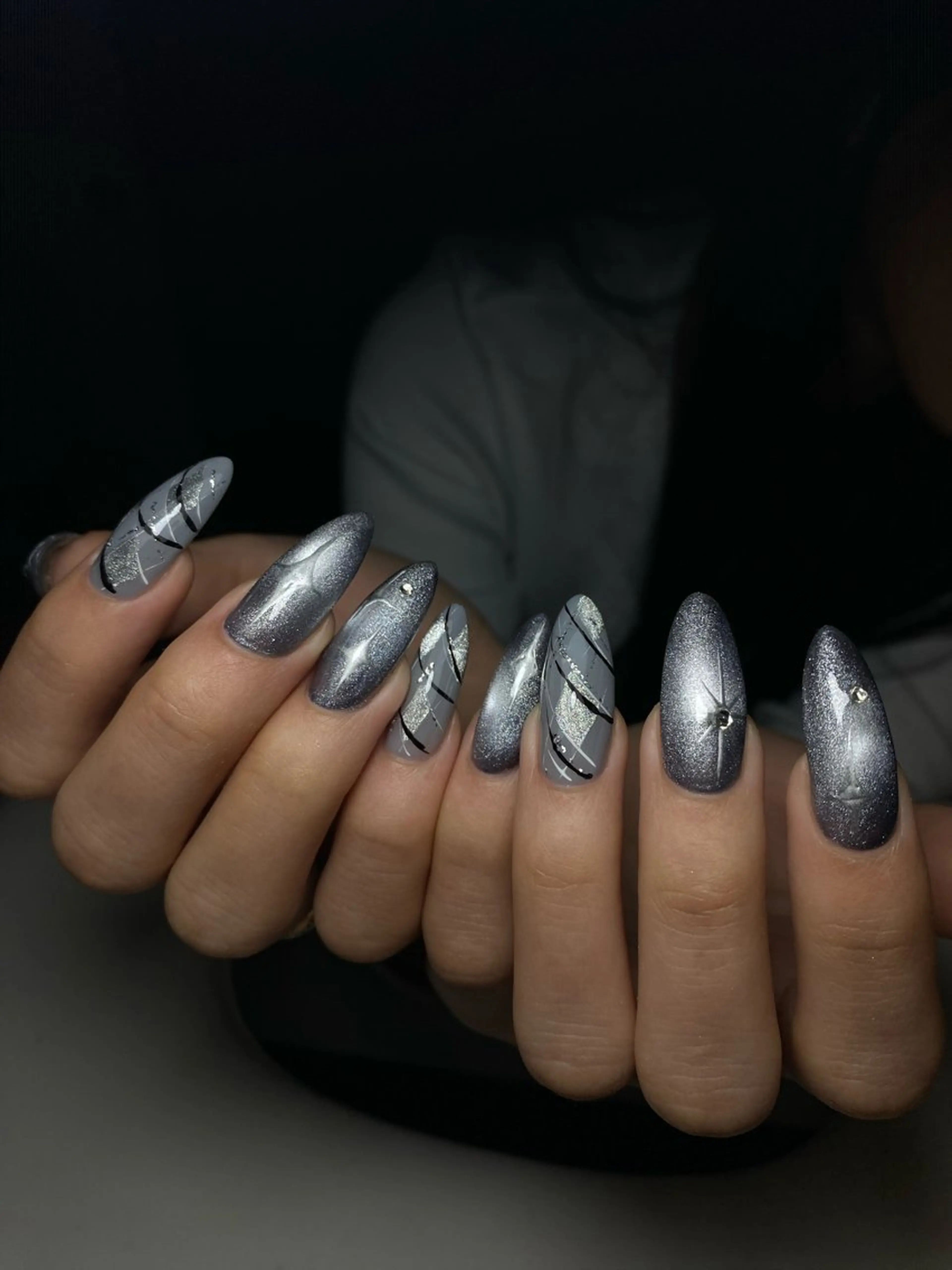 ネイル Isinha Nailsのネイルデザイン