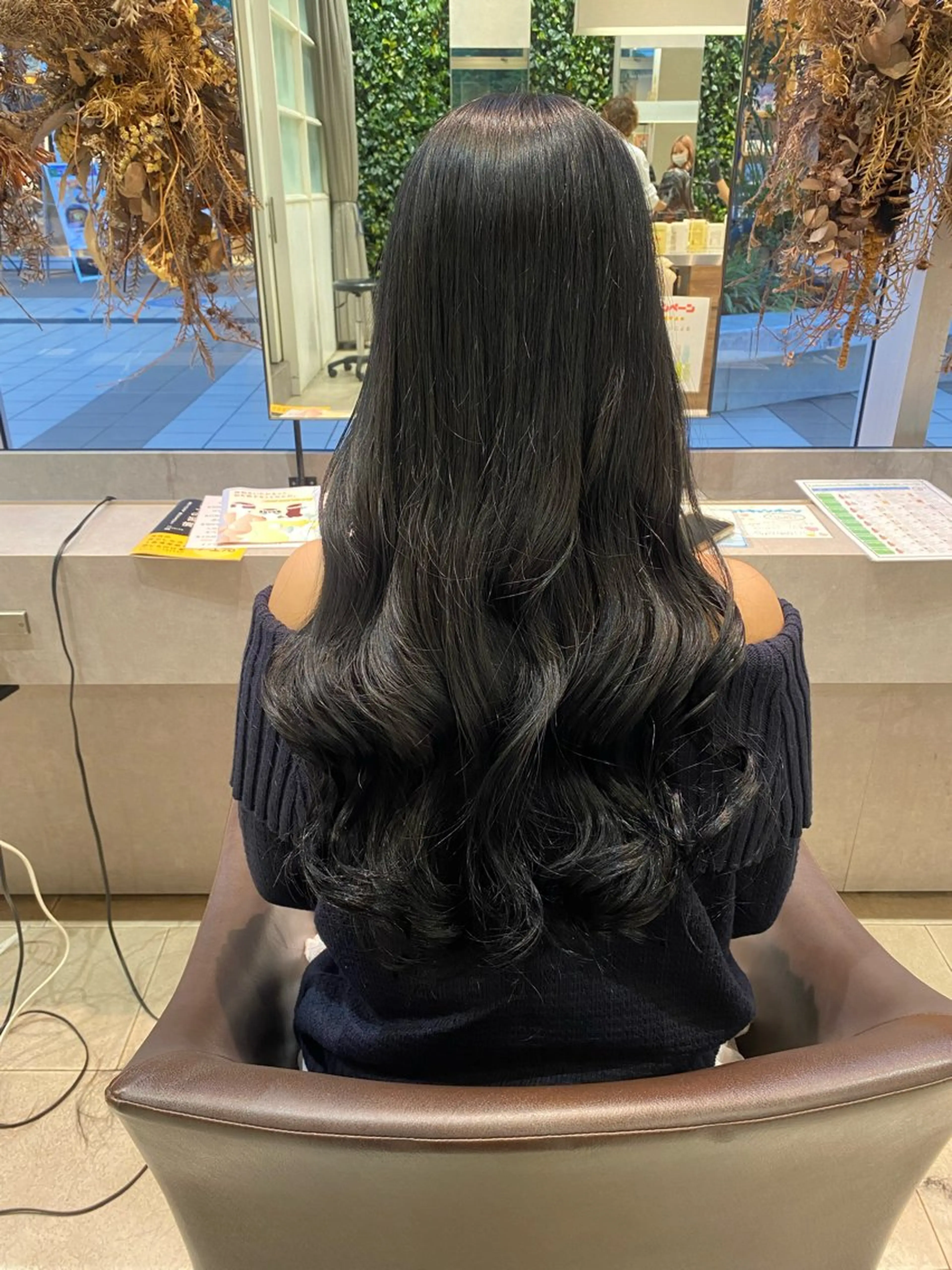 ロング カット ヘアカラー 🩰Lolonois 森ノ宮Aiko🎀のヘアスタイル