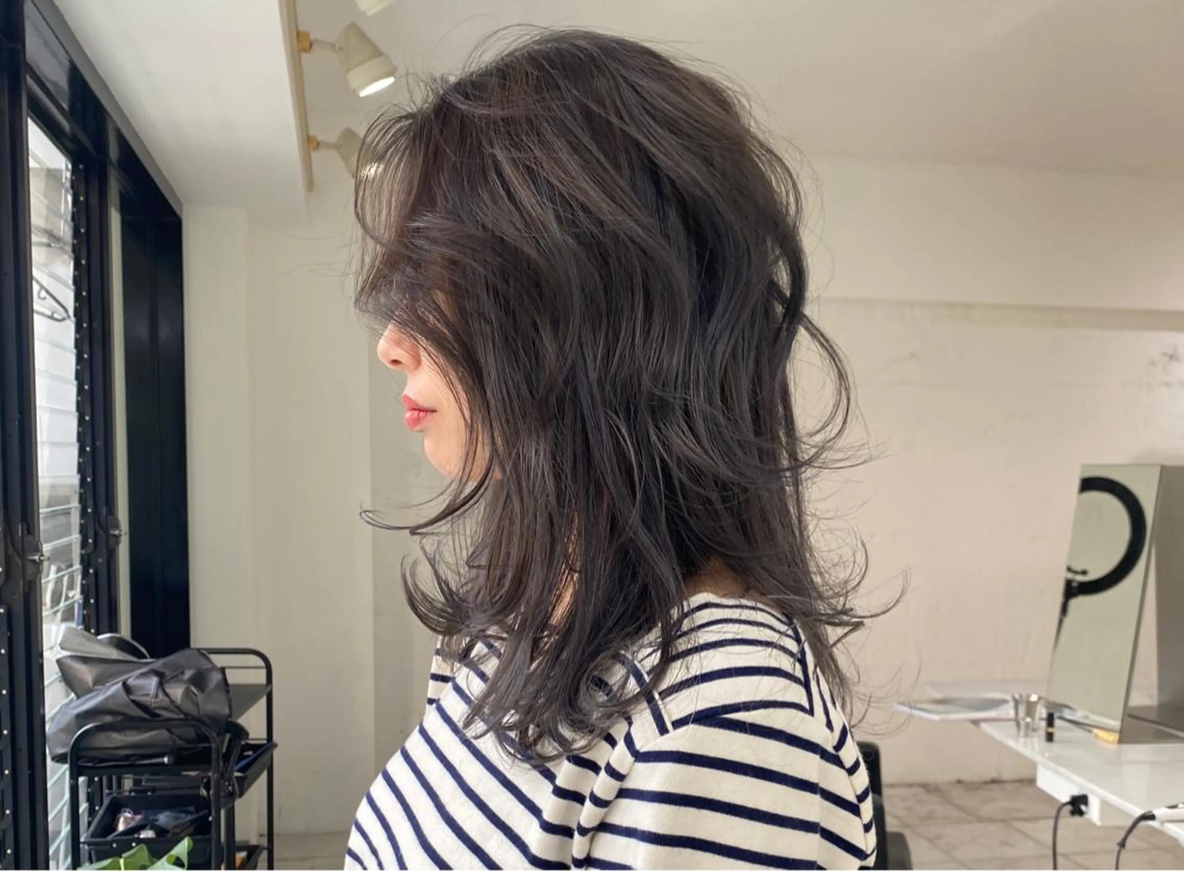 セミロング カラー ヘアアレンジ 結婚式・ブライダル セミロングパーマ アッシュ アッシュブラウン バレイヤージュ カット ヘアカラー トリートメント 韓国風×透明感カラー 髪質改善オタベシンヤのヘアスタイル