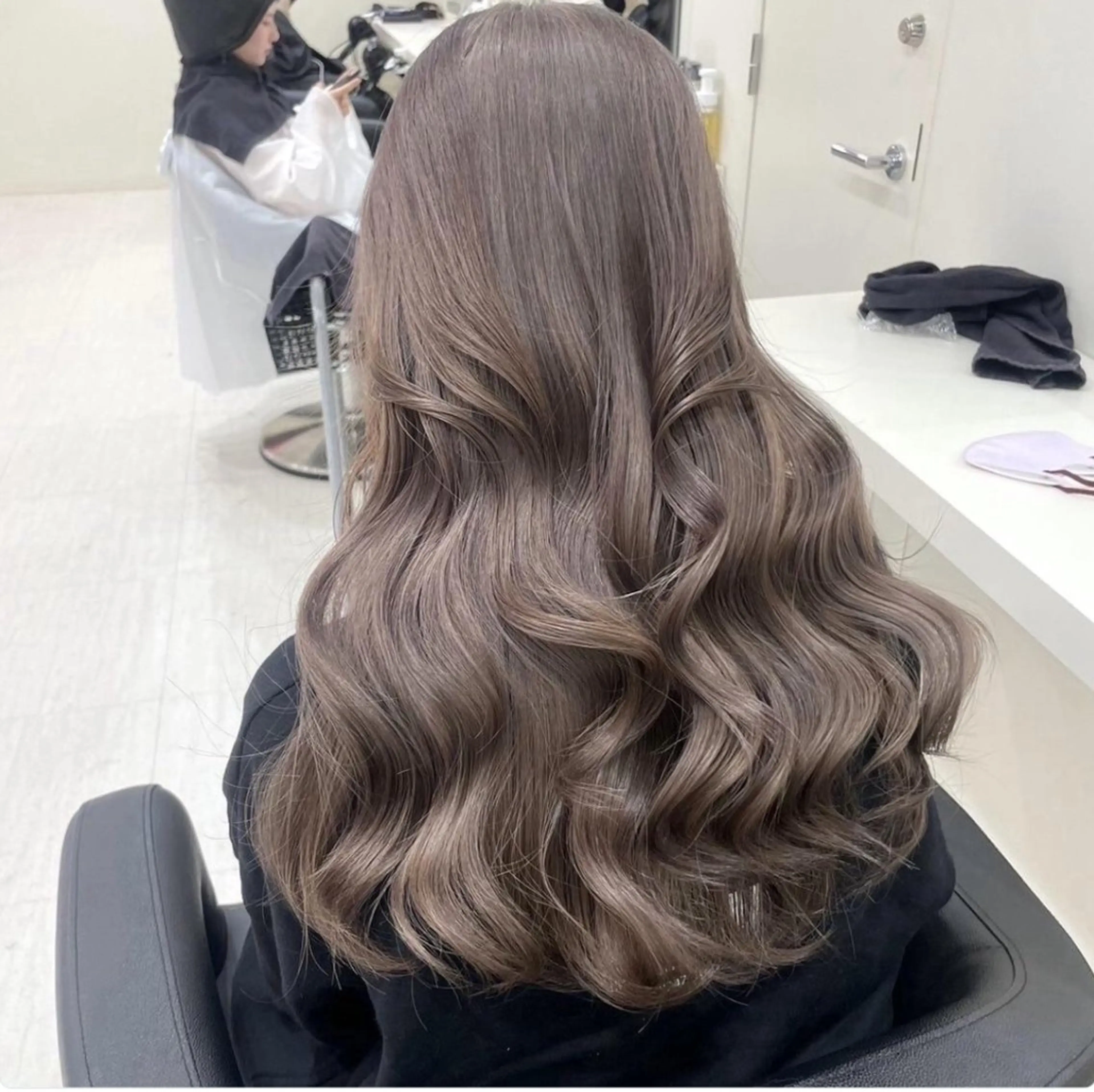 カラー akari🎀🤍 ガーリーstyleのヘアスタイル