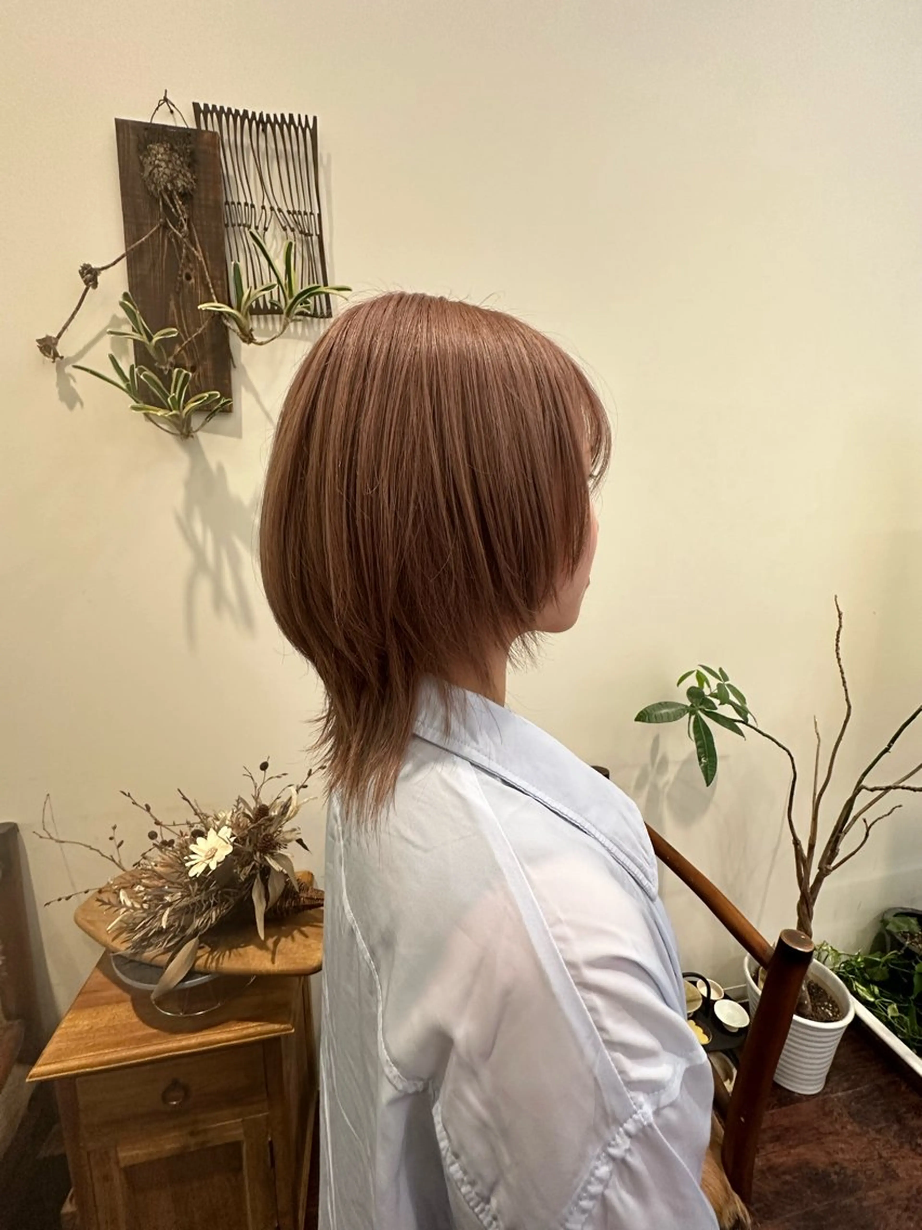 ショート カラー ブリーチ ヘアカラー トリートメント LOA uraraのヘアスタイル