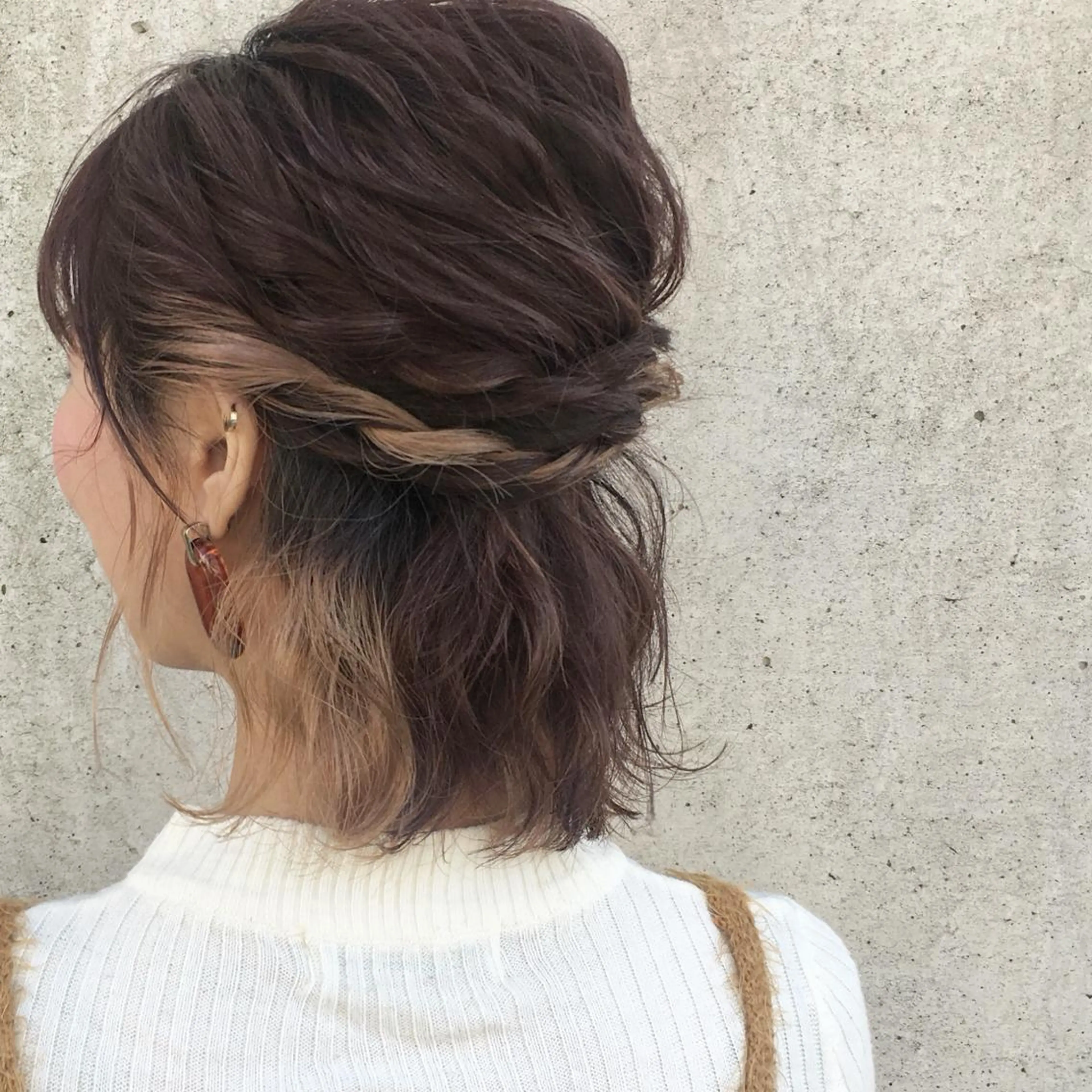 ミディアム ヘアアレンジ まなべ さくらのヘアスタイル
