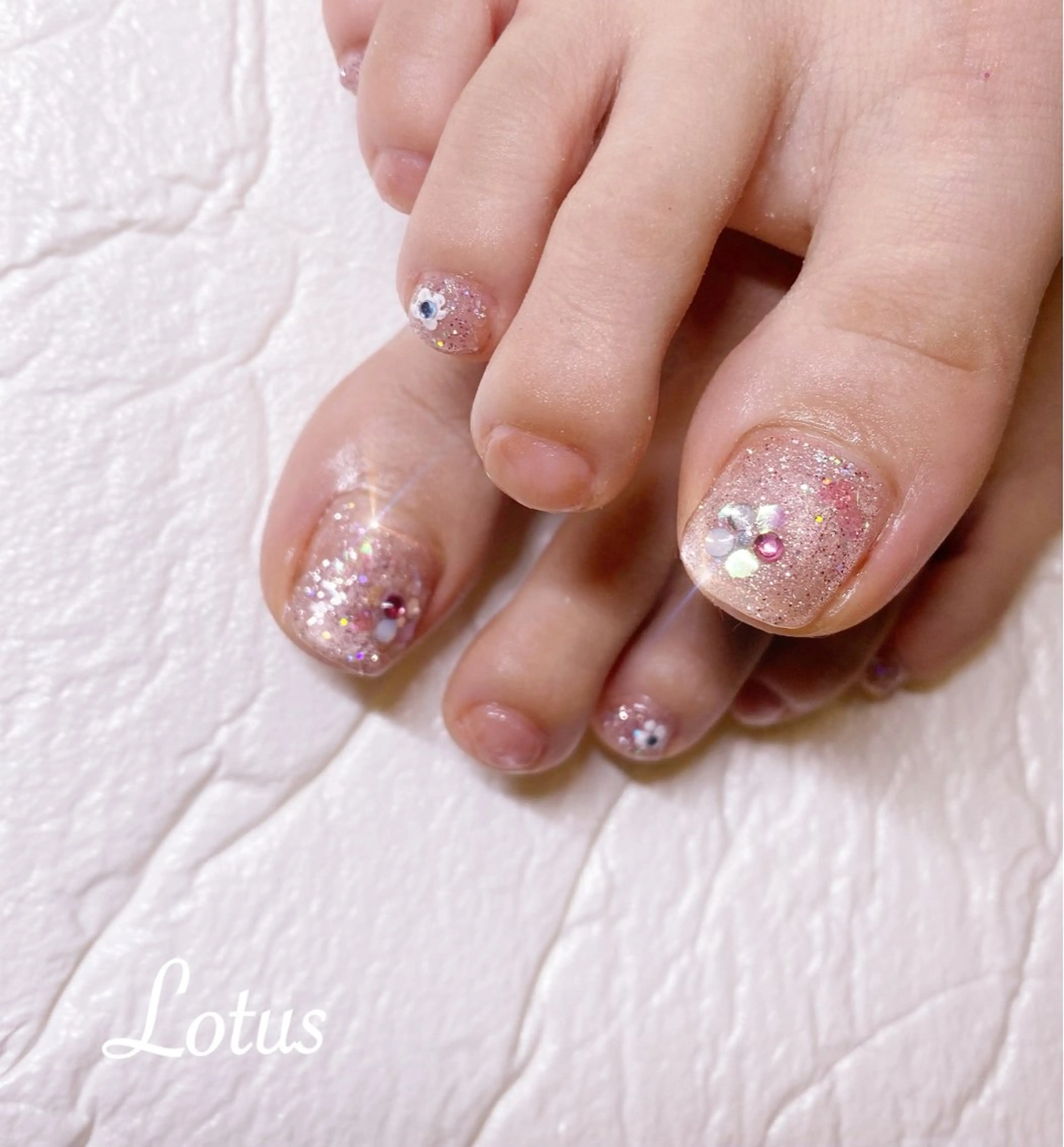ネイル フットネイル ネイル＆脱毛 Lotus🌸のネイルデザイン