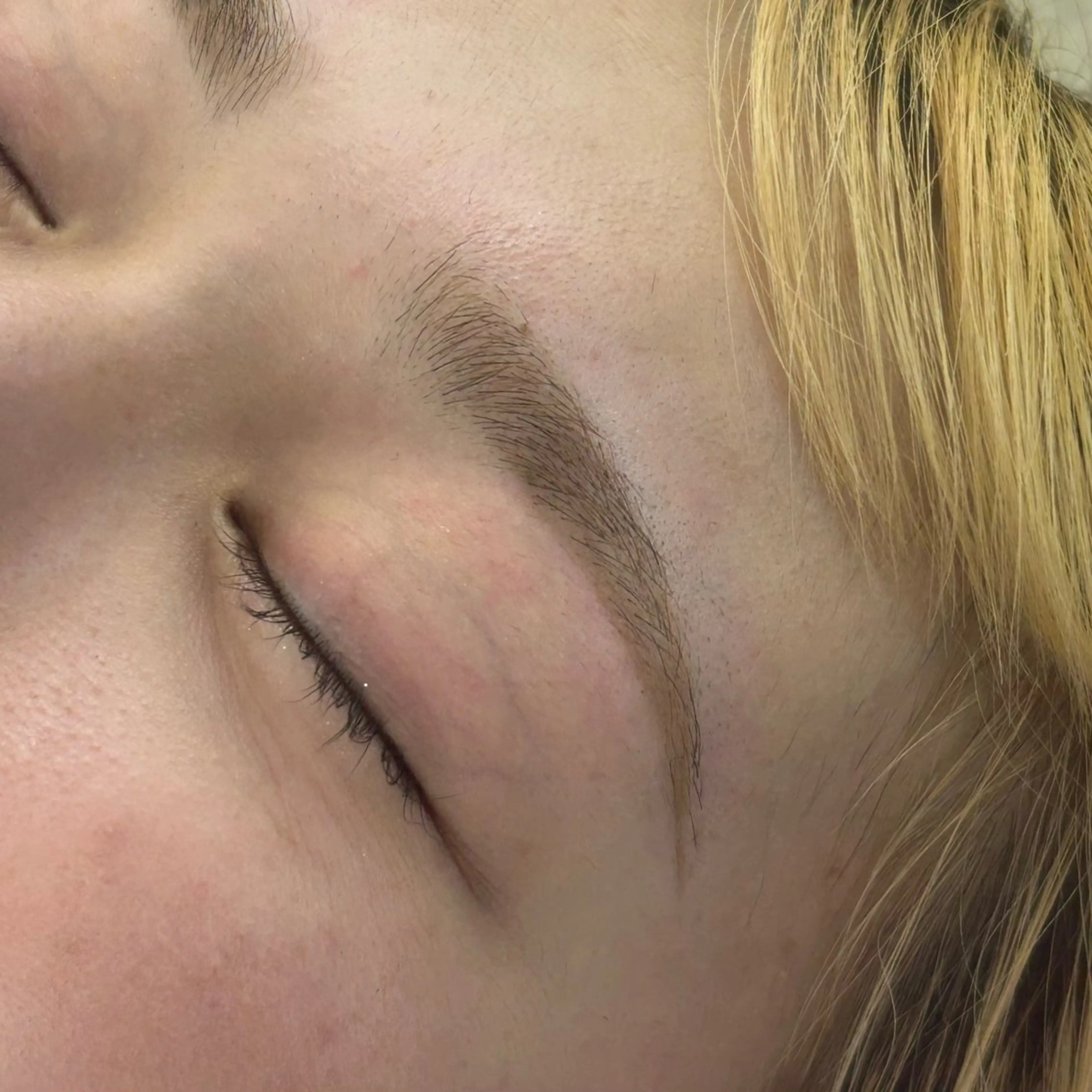 アイブロウ **束感まつ毛** atsumi🦋のマツエク・マツパデザイン