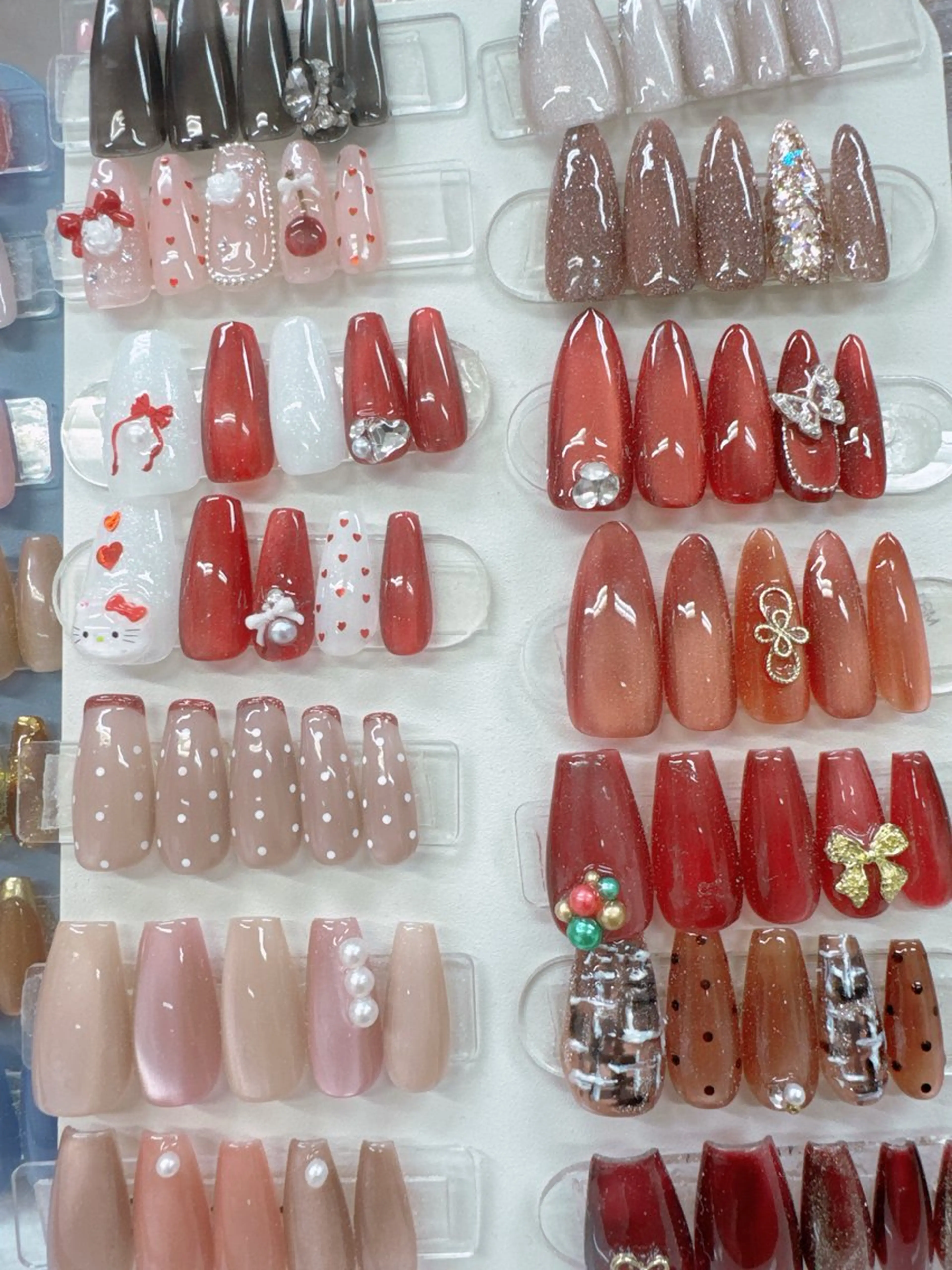 ネイル フレンチネイル ジェルネイル ガラスフレンチ キラキラネイル ロングネイル Queeens nailのネイルデザイン