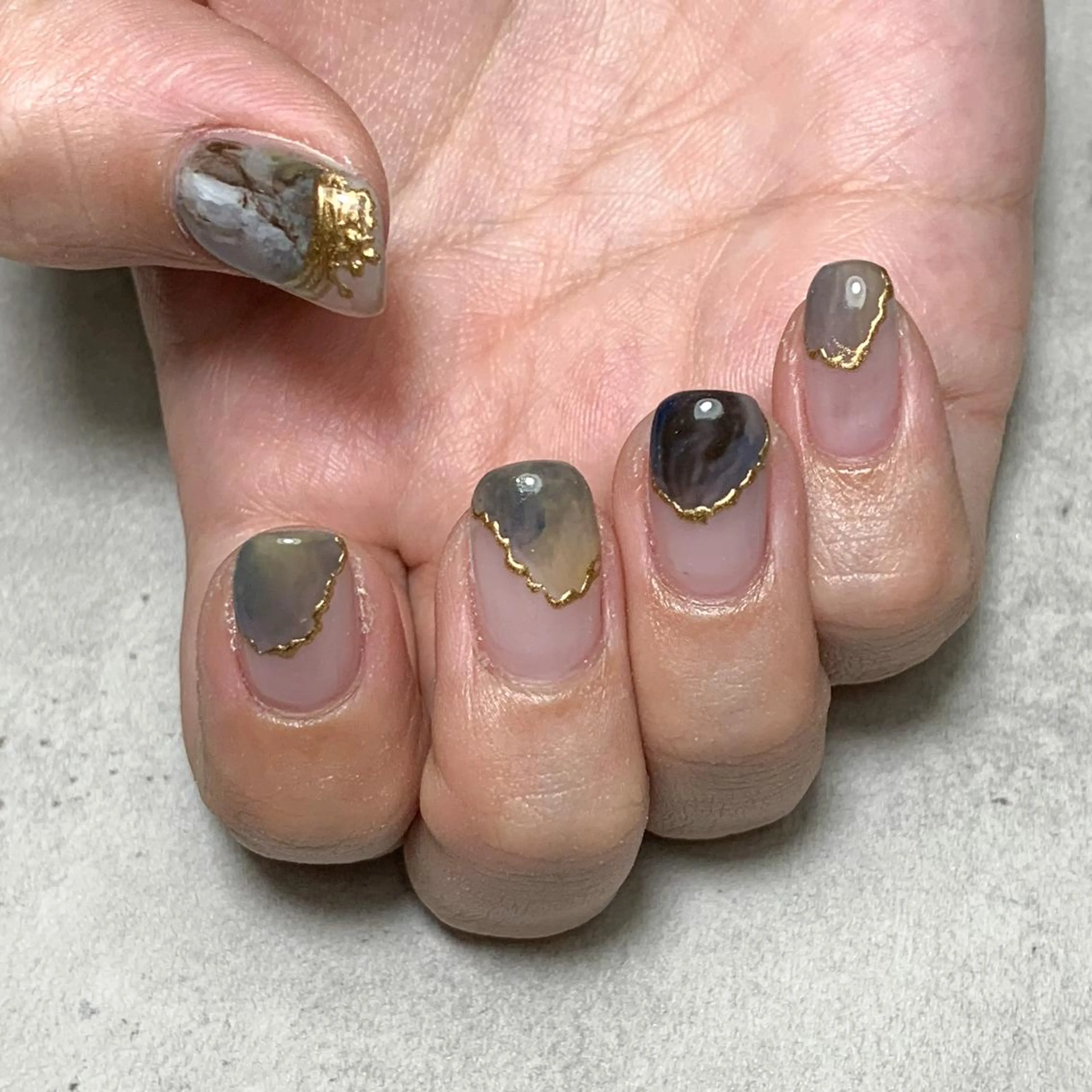 ネイル ハンドネイル FIORITURA aiのネイルデザイン