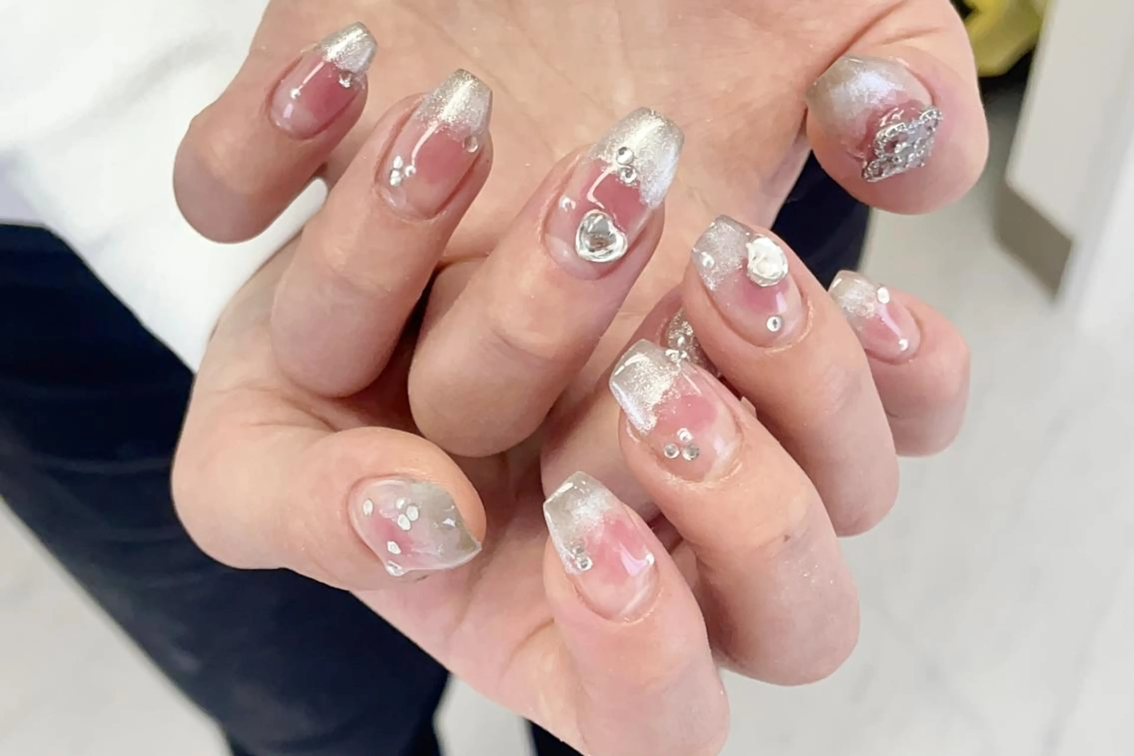 ネイル ハンドネイル 大阪福島韓国束感まつ げ Sayaka🤍のマツエク・マツパデザイン