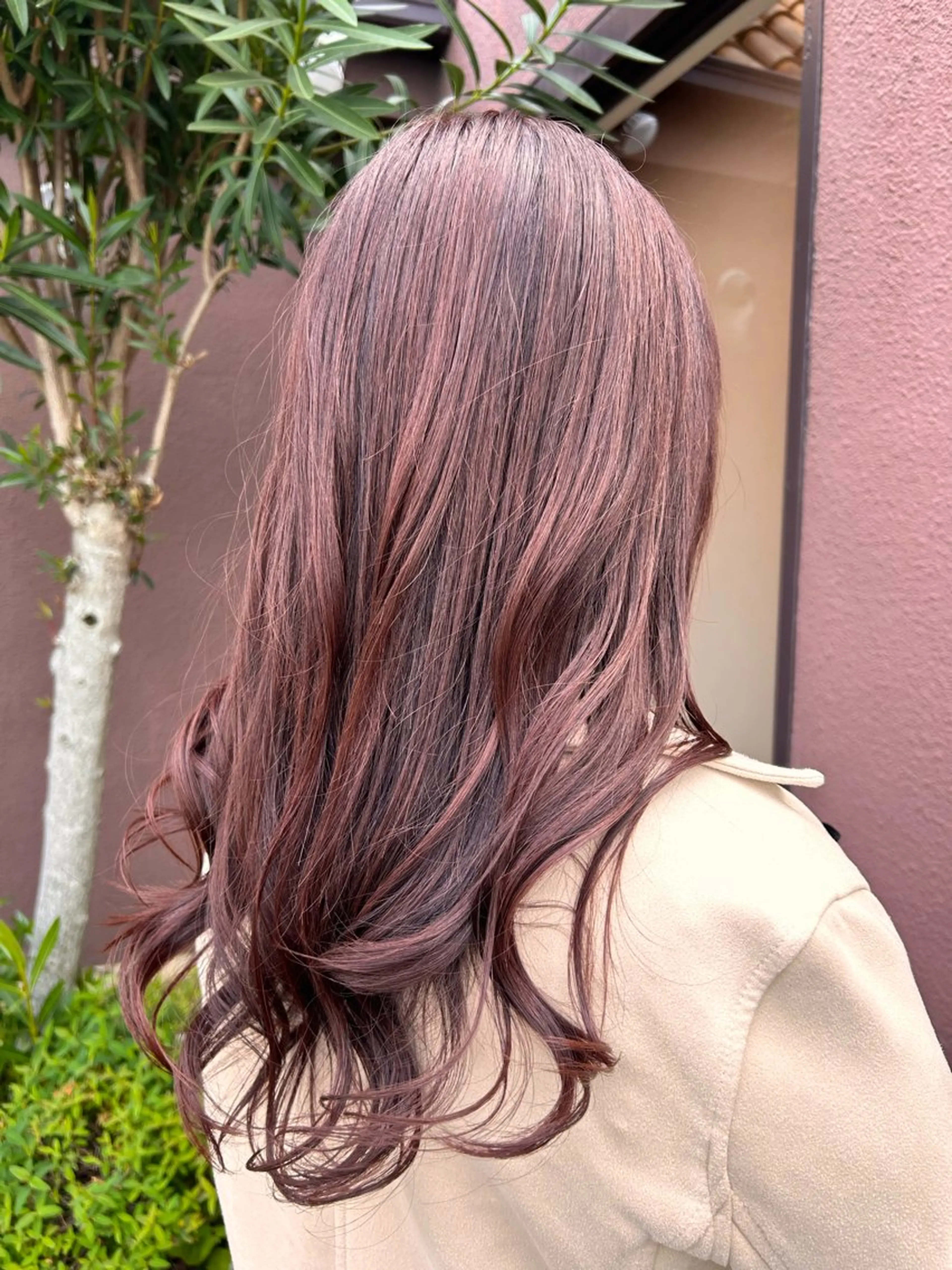 ロング カラー ブラウンカラー ラベンダーカラー ピンクカラー ピンクブラウン 松田 佳純のヘアスタイル