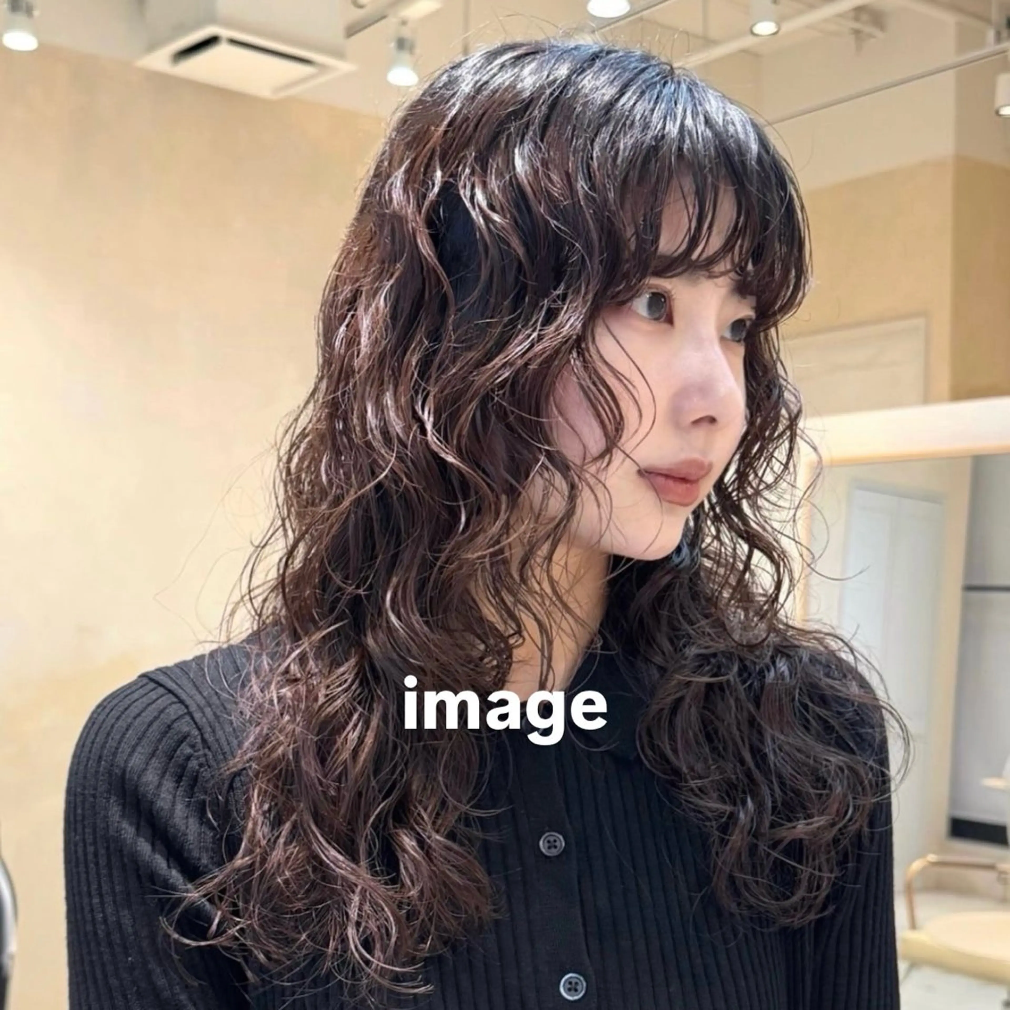 ウェーブパーマ➕スタイリストによる調整カット付き➕ケアトリートメントの写真