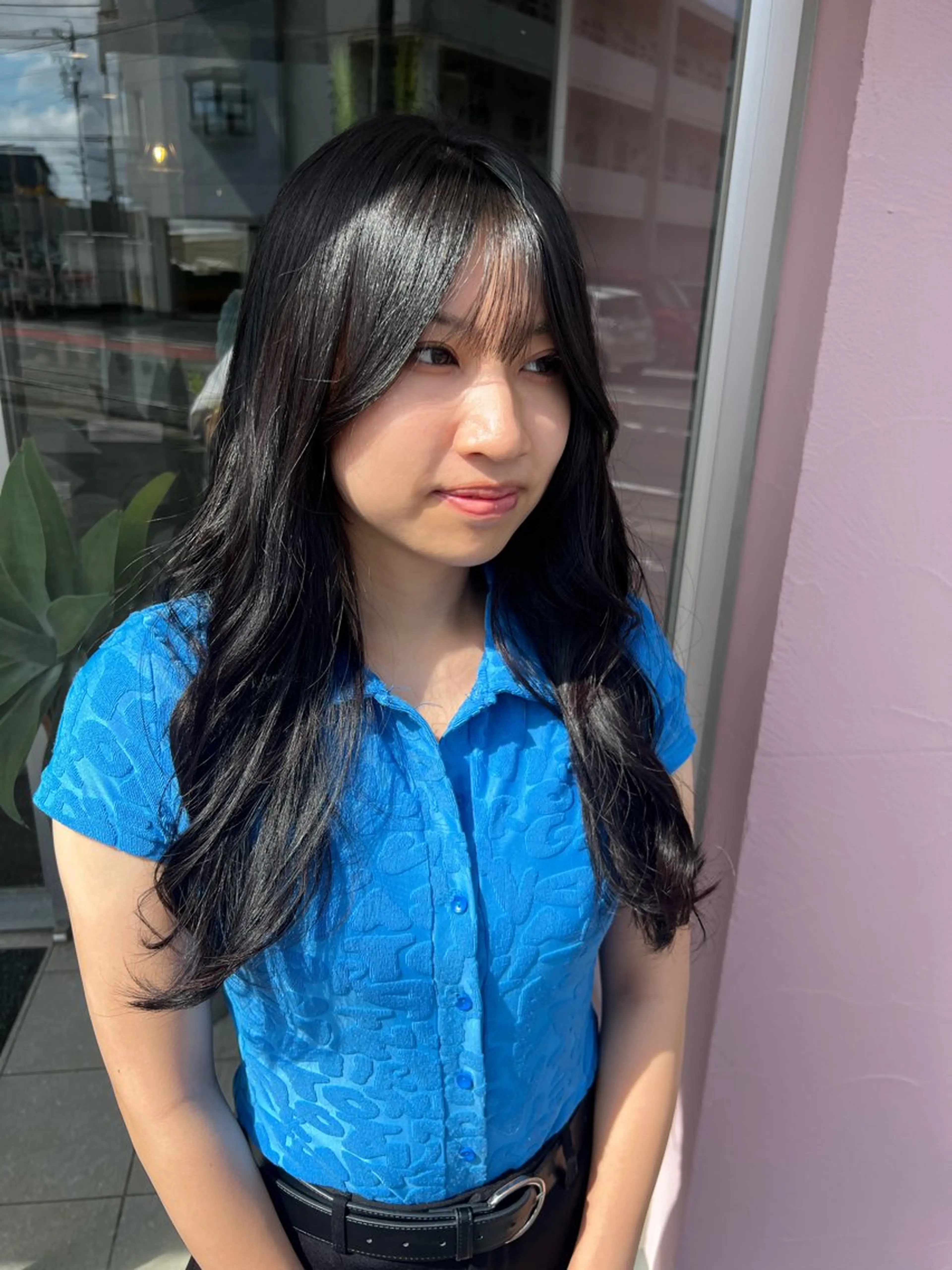 ロング カラー アッシュ 黒髪 ブリーチ ブルーカラー ブルーブラック 🌿寄り添い型美容師 🌿yuiのヘアスタイル