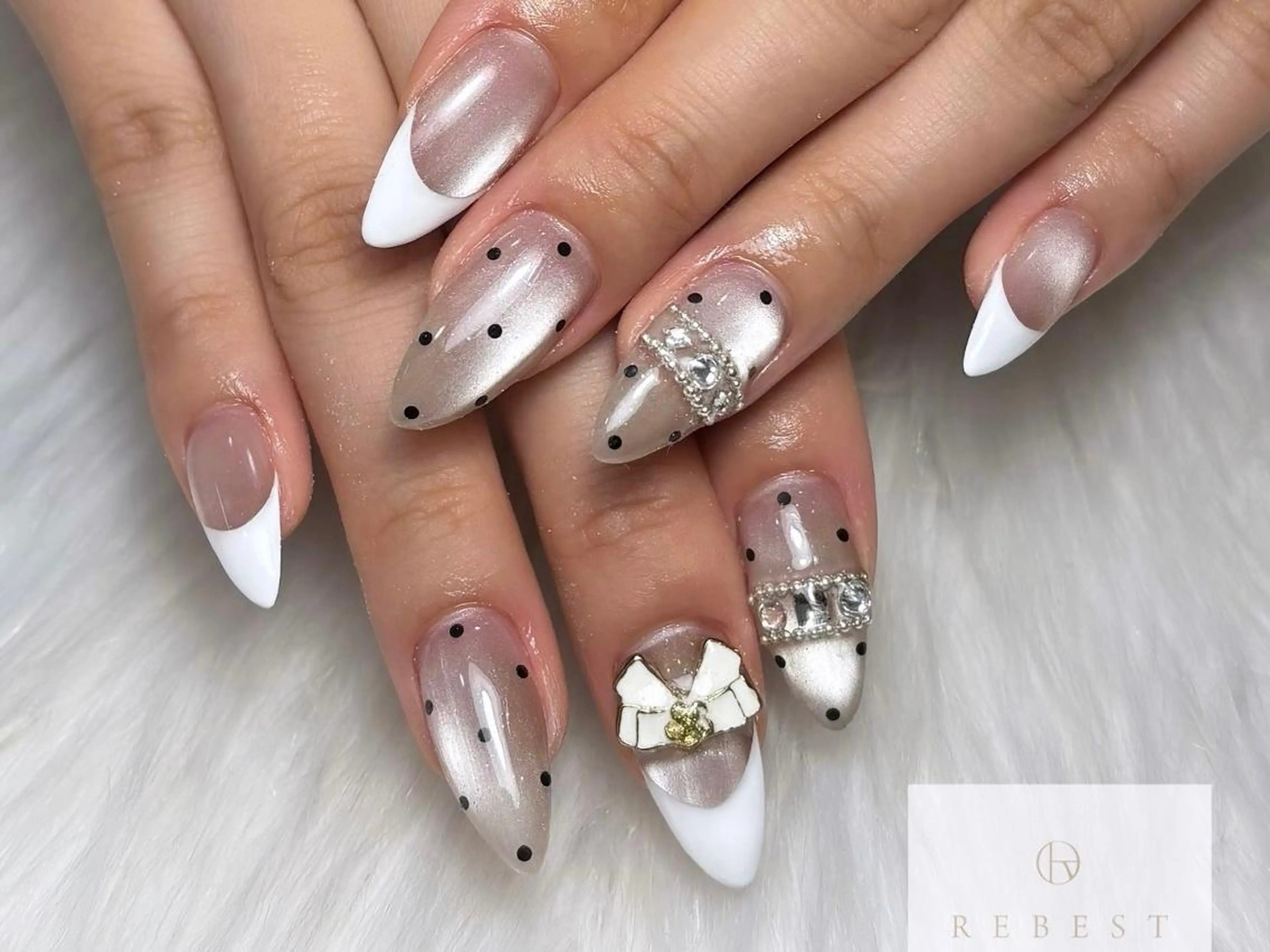 ネイル 南森町rebest 💅nailのネイルデザイン