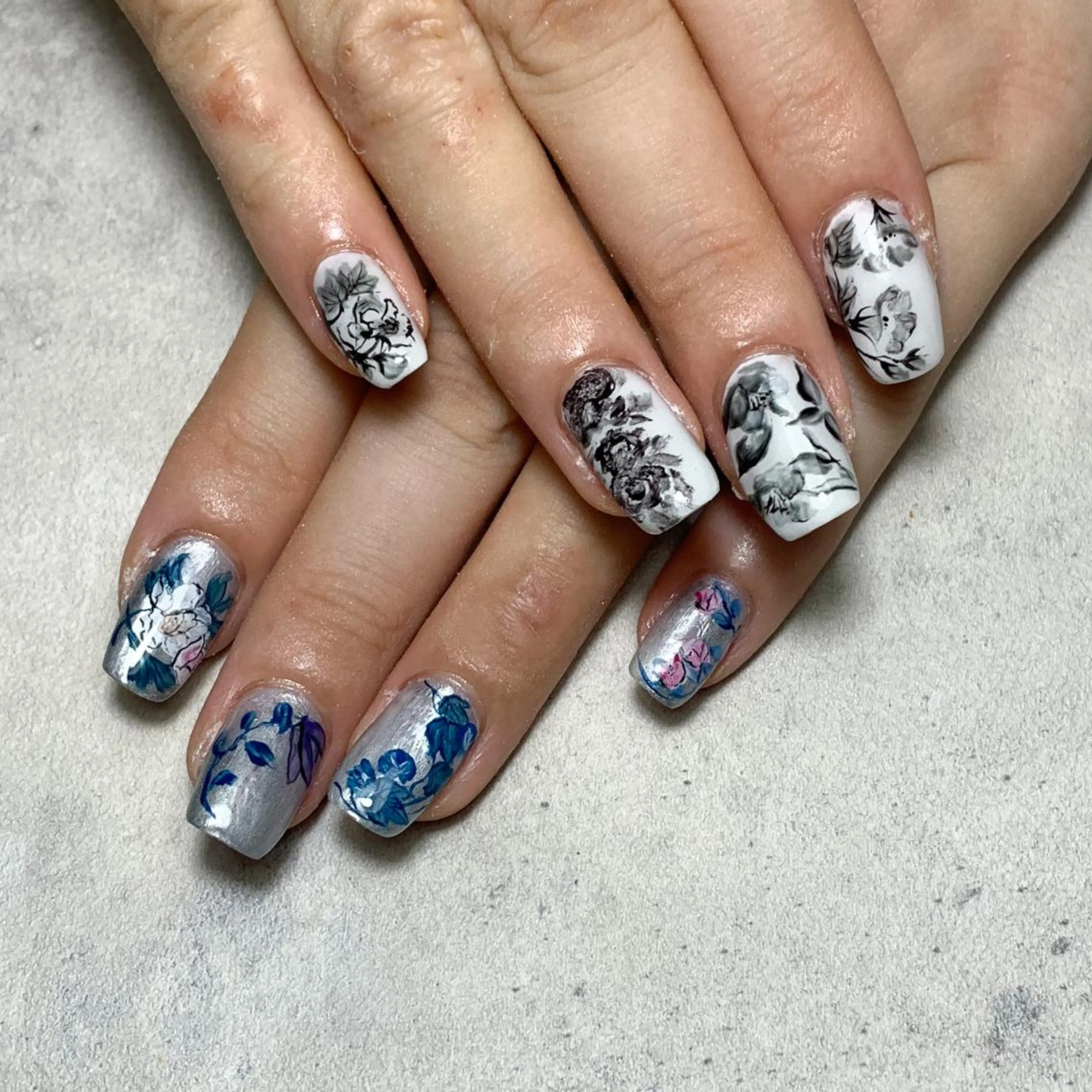 ネイル ハンドネイル FIORITURA aiのネイルデザイン